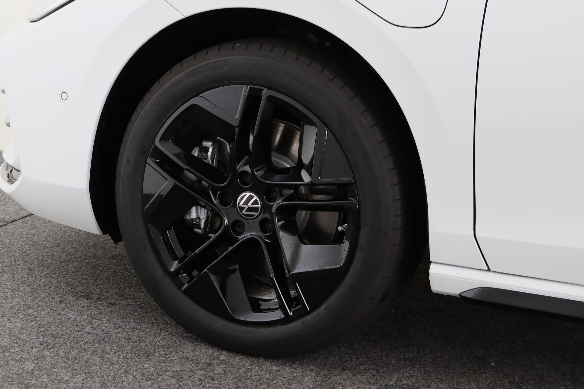 VW Passat Variant 1.5 TSI evo2 Plug-In- Hybrid R-Line DSG-image-8