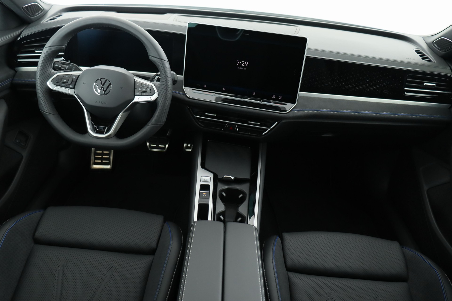 VW Passat Variant 1.5 TSI evo2 Plug-In- Hybrid R-Line DSG-image-10