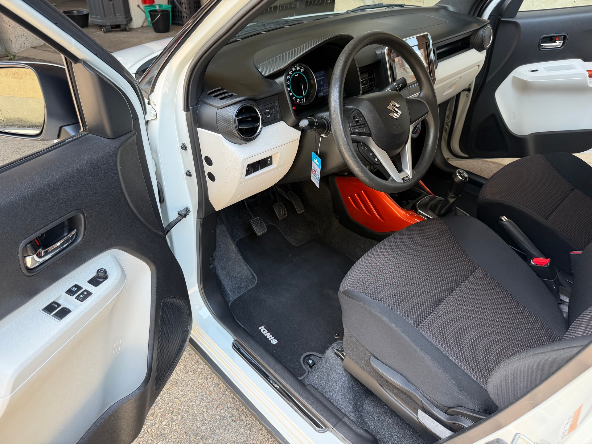 SUZUKI Ignis 1.2i Tradizio 4x4-image-12