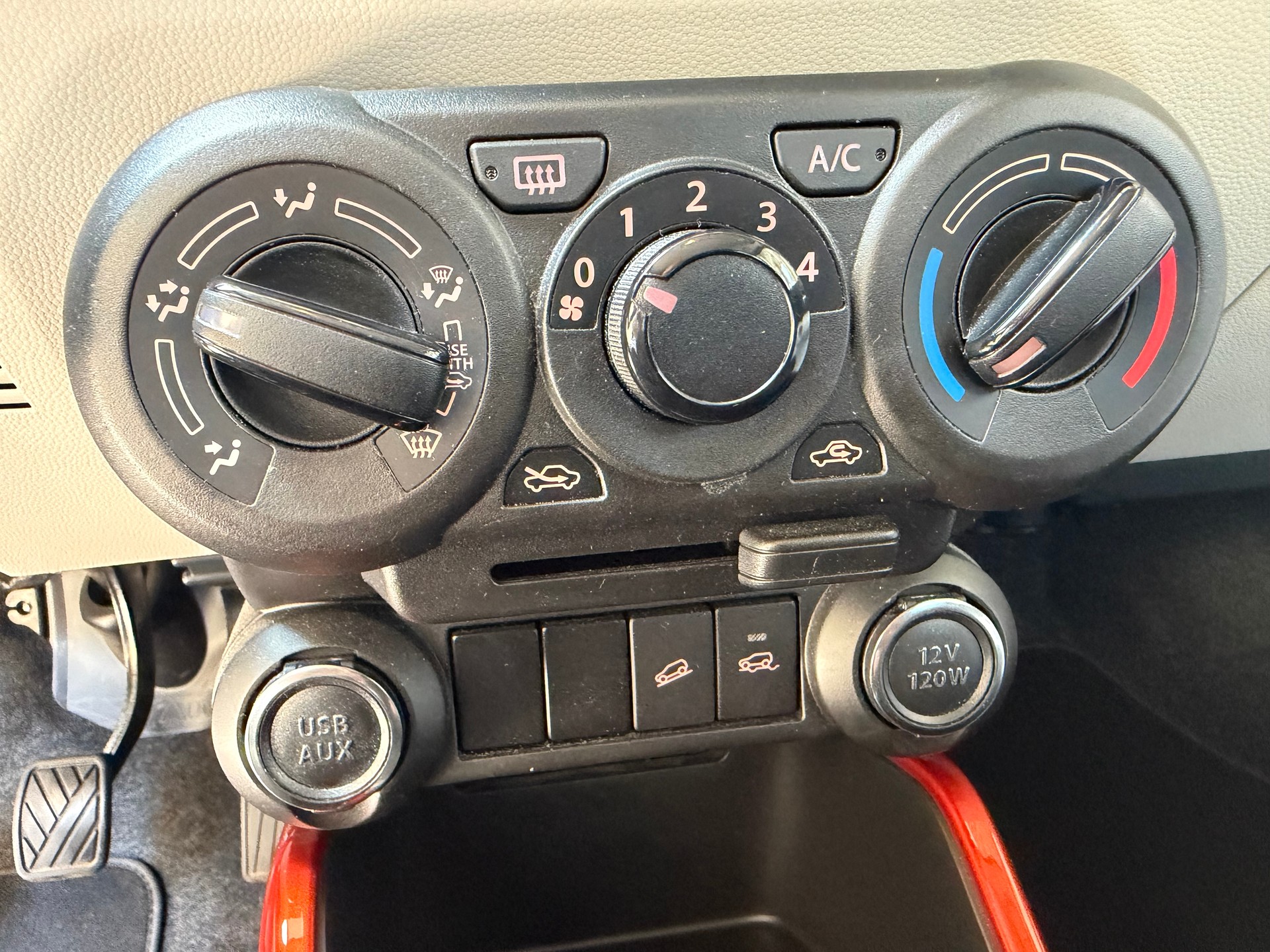 SUZUKI Ignis 1.2i Tradizio 4x4-image-8
