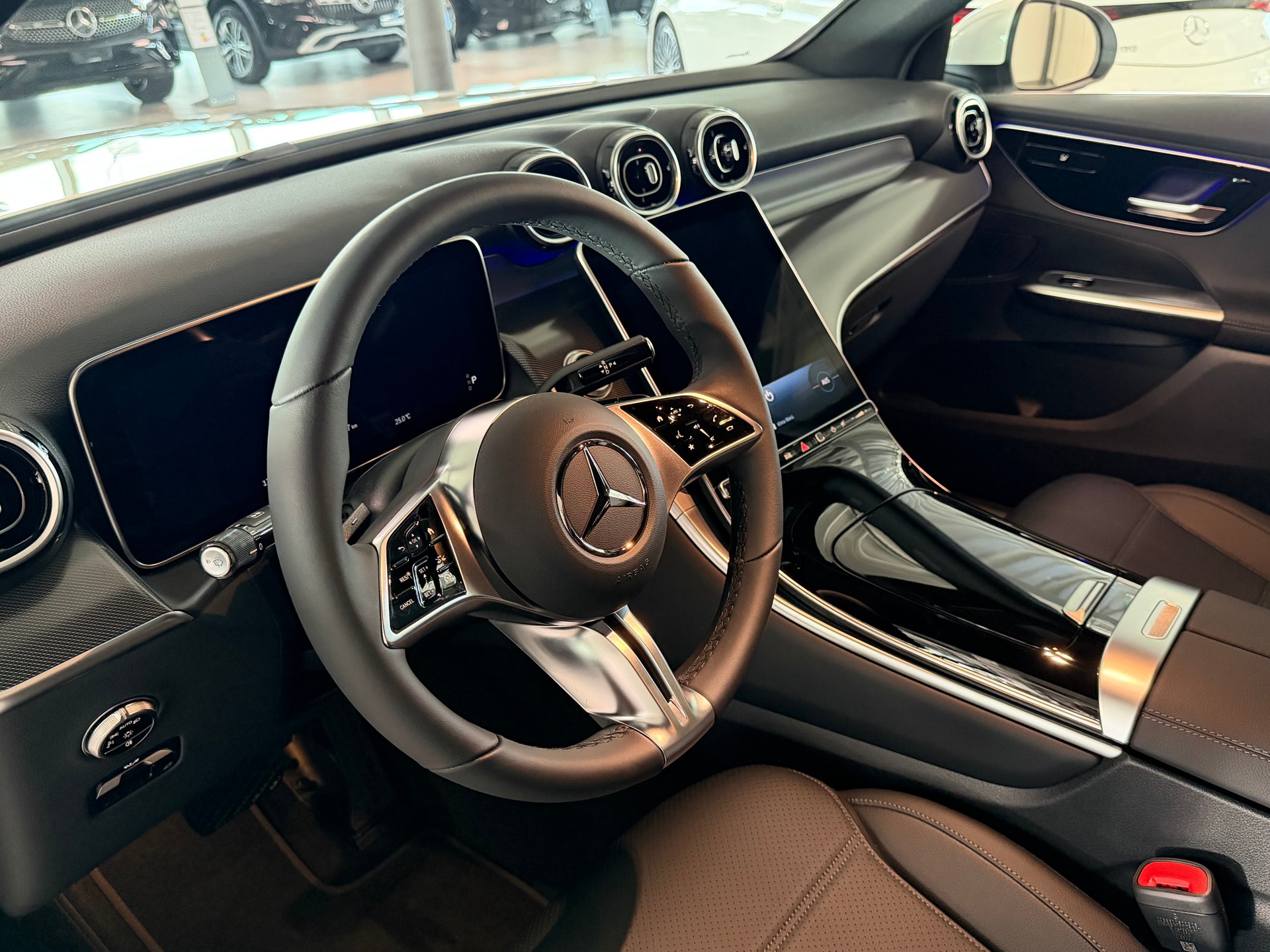MERCEDES-BENZ GLC Coupé 200 4Matic 9G-Tronic-image-7