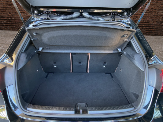 MERCEDES-BENZ A 180-image-6