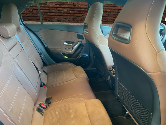 MERCEDES-BENZ A 180-image-11