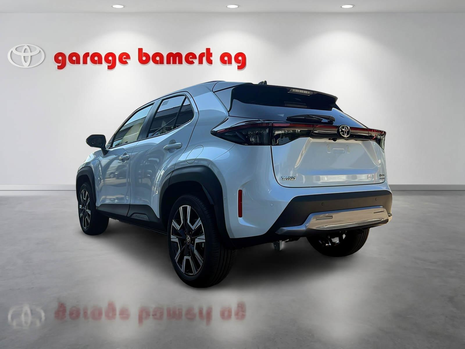 TOYOTA Yaris Cross 1.5 VVT-i HSD Premium AWD-i-showroom-element-3