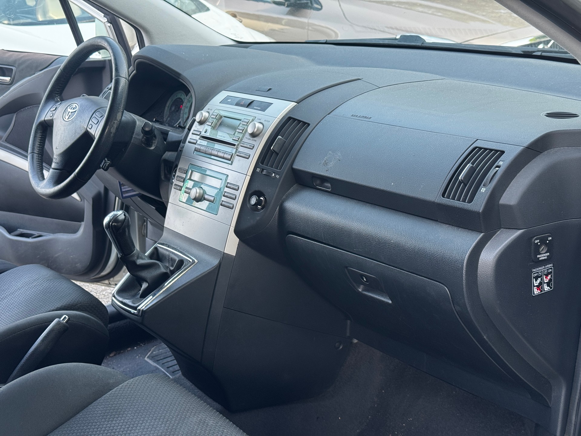 TOYOTA Corolla Verso 2.0 D-4D Linea Sol-image-11