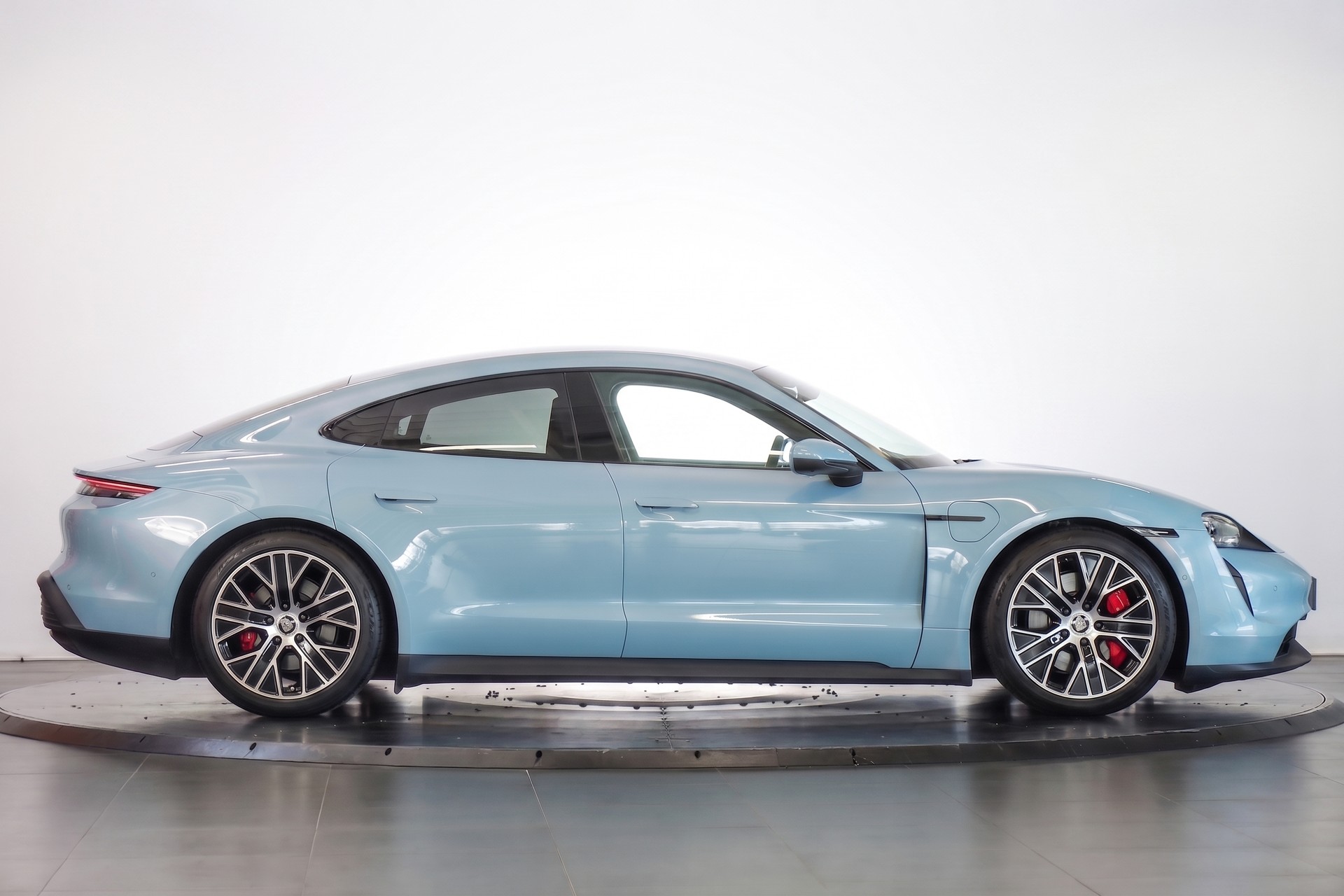 PORSCHE Taycan 4S Performance Plus-image-5