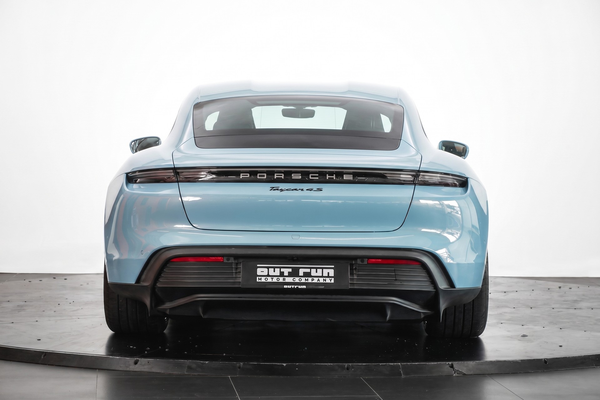 PORSCHE Taycan 4S Performance Plus-image-2