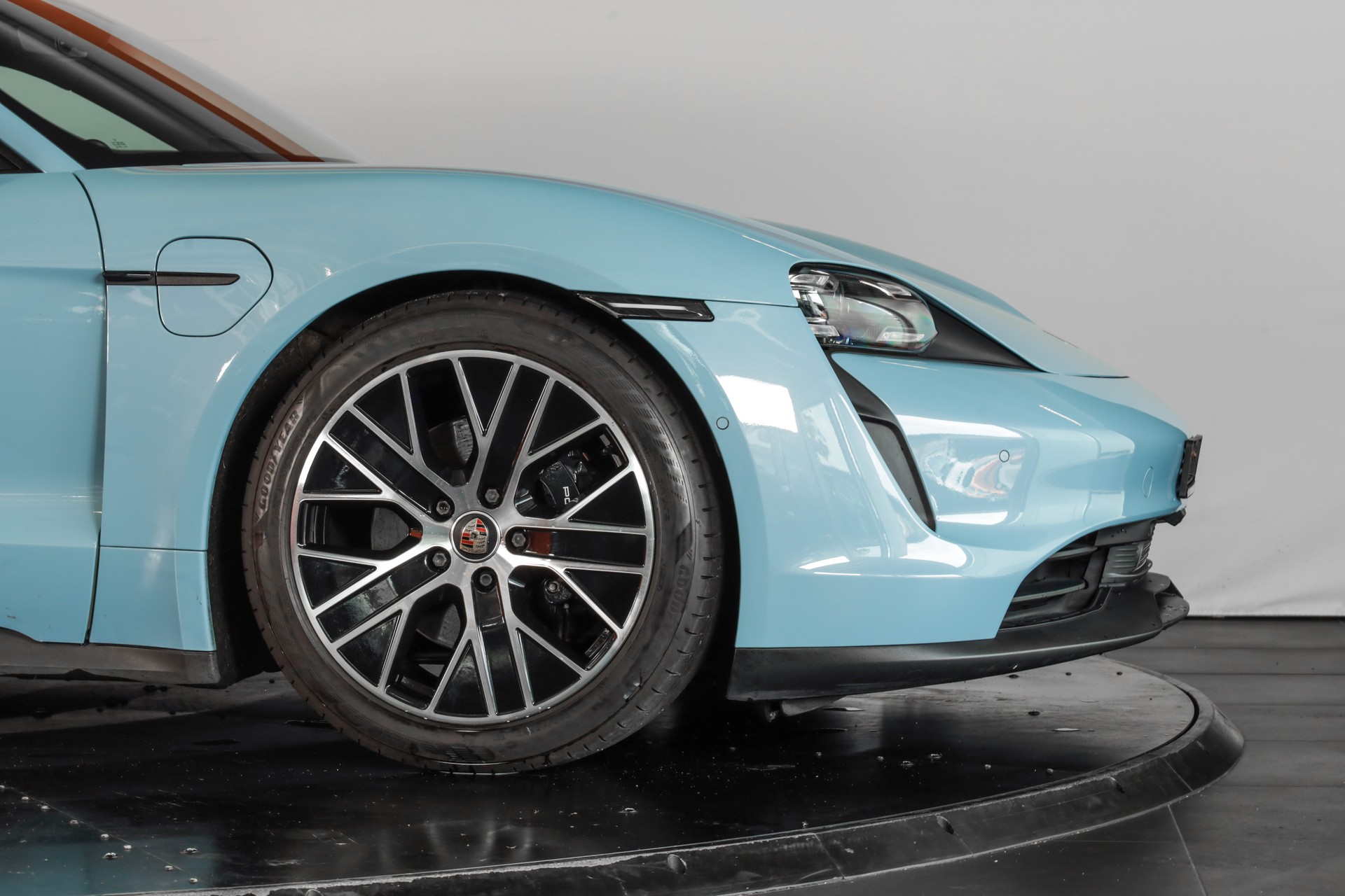 PORSCHE Taycan 4S Performance Plus-image-6