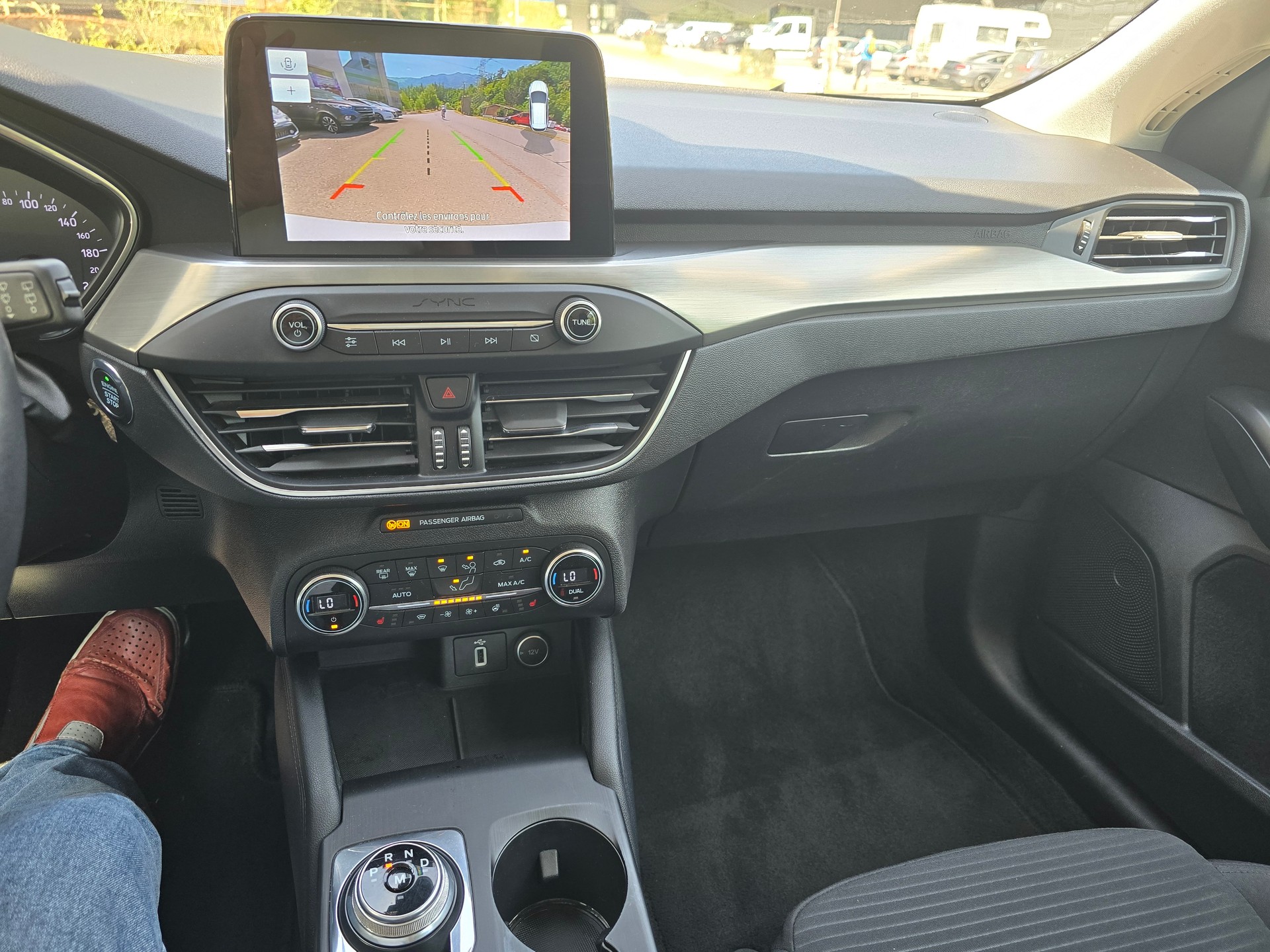 FORD Focus 1.5 TDCi Titanium Automatic-image-11