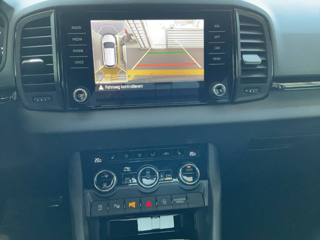 SKODA Karoq 1.5 TSI SportLine DSG-image-12