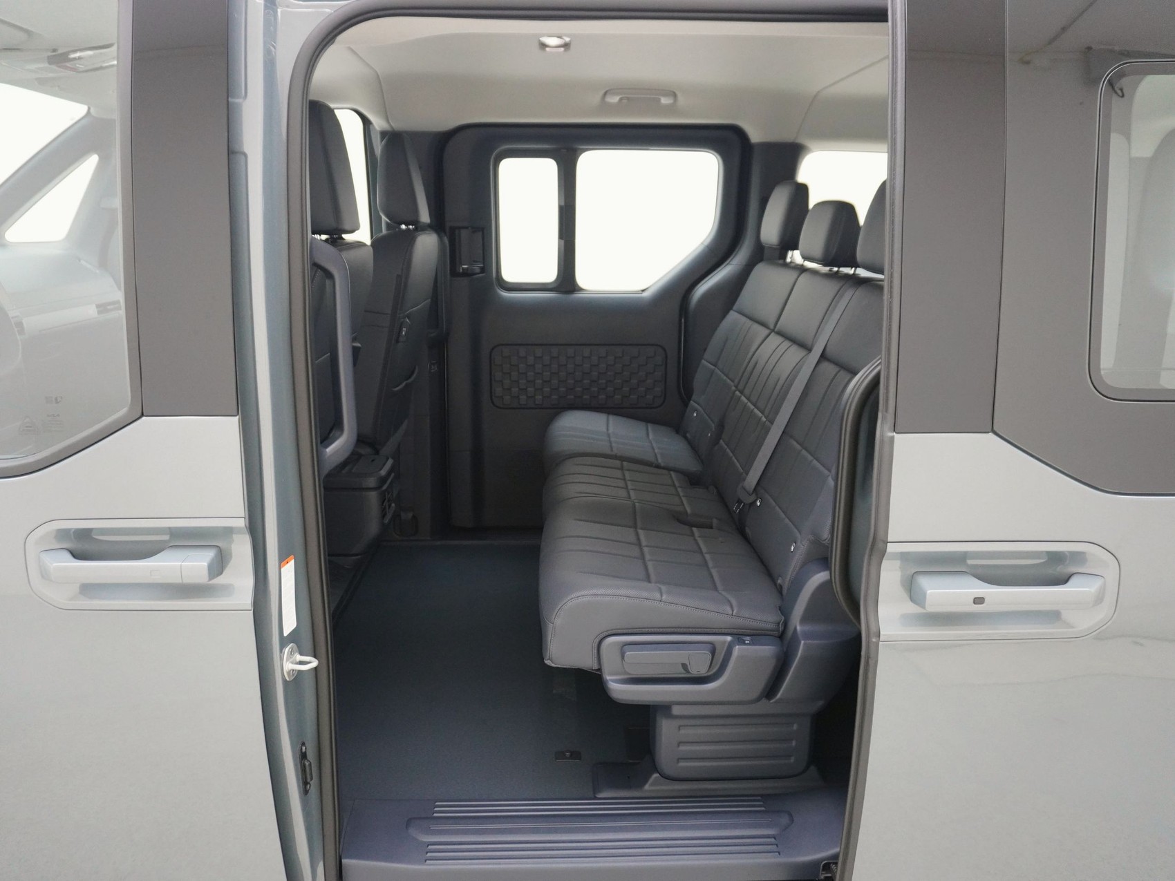 KIA PV5 Passenger 71.2 kWh Elite Plus-image-13