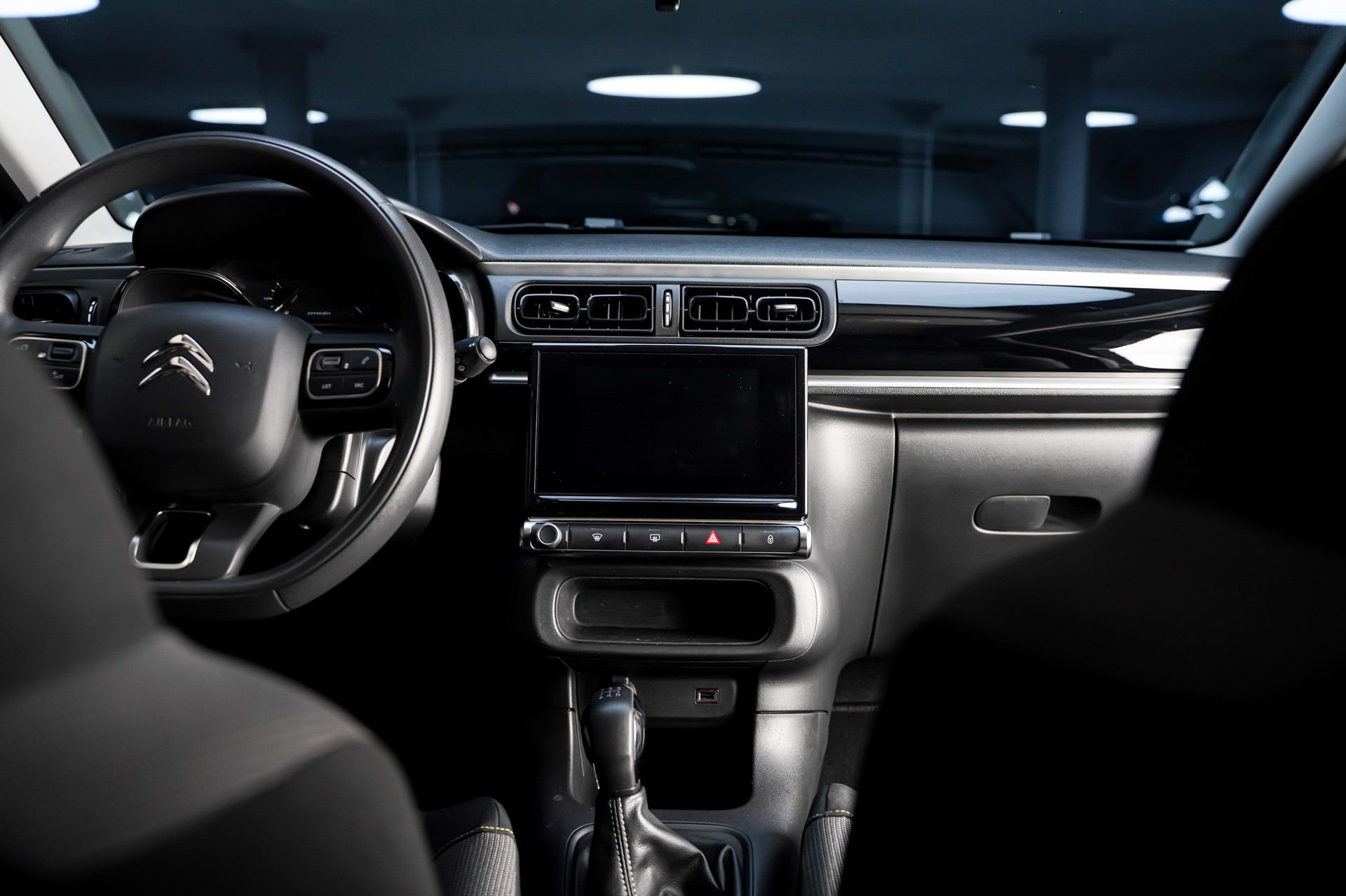 CITROEN C3 1.2i PureTech Swiss Edition-image-20