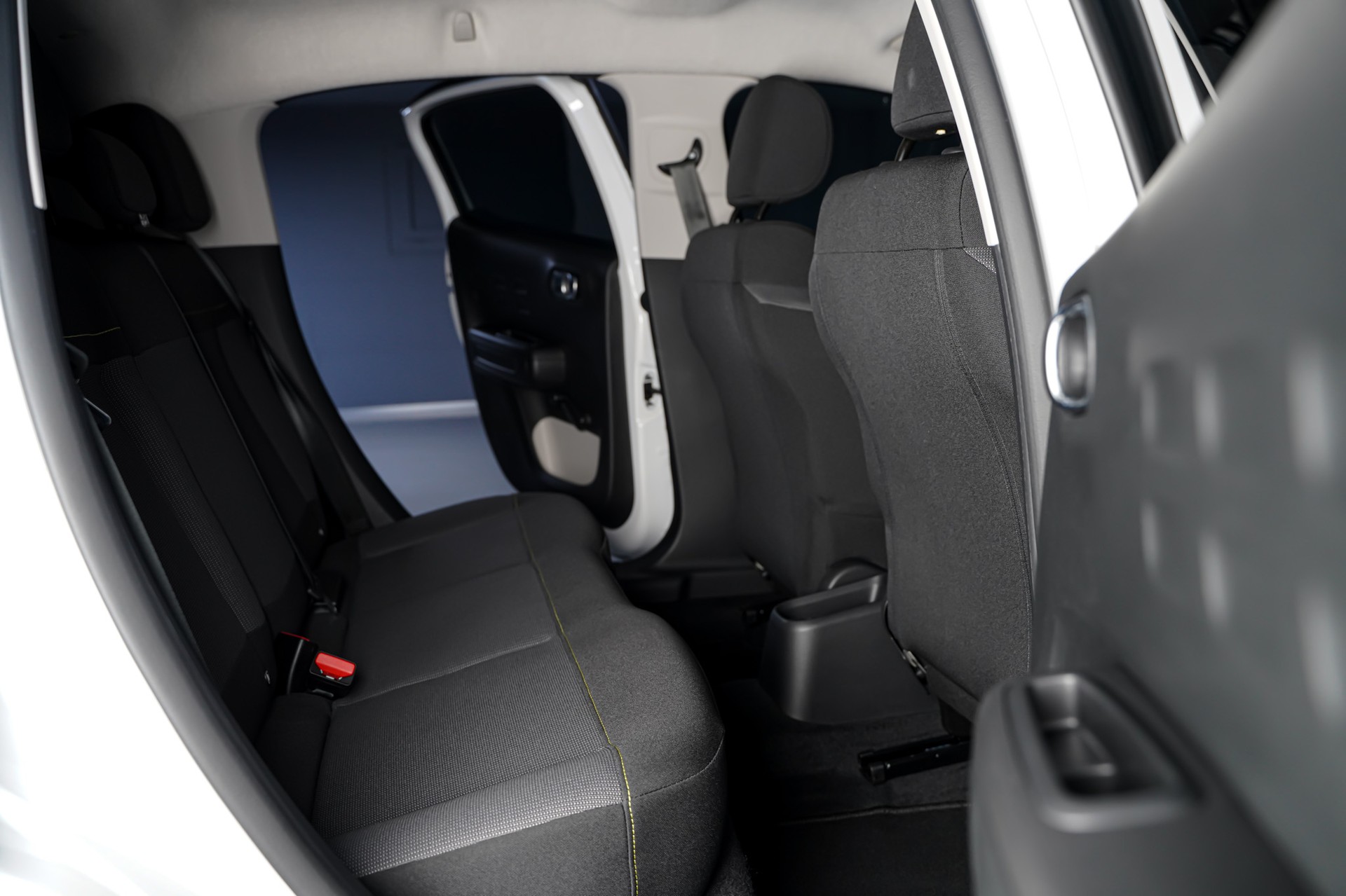 CITROEN C3 1.2i PureTech Swiss Edition-image-14