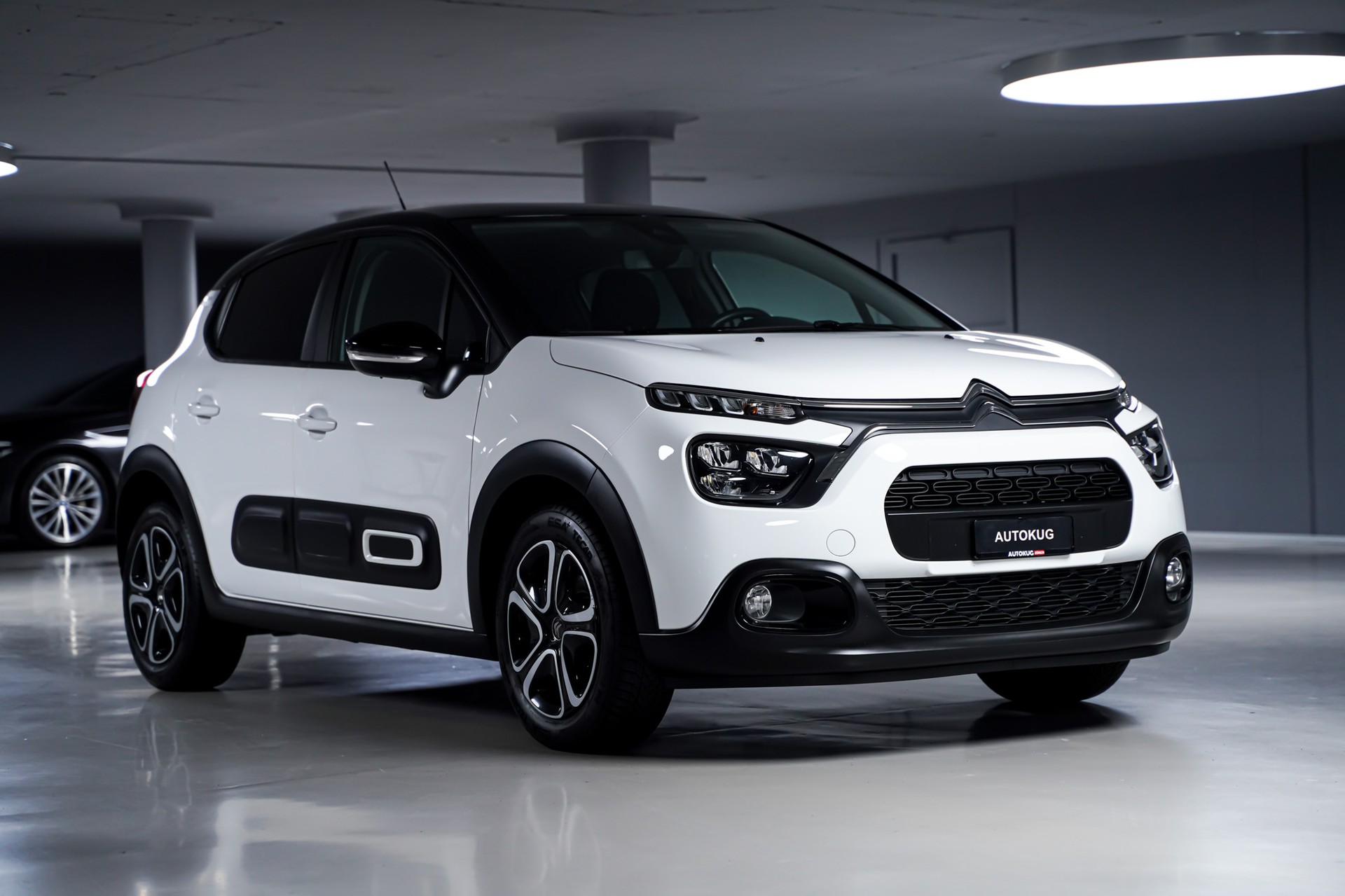 CITROEN C3 1.2i PureTech Swiss Edition-image-2