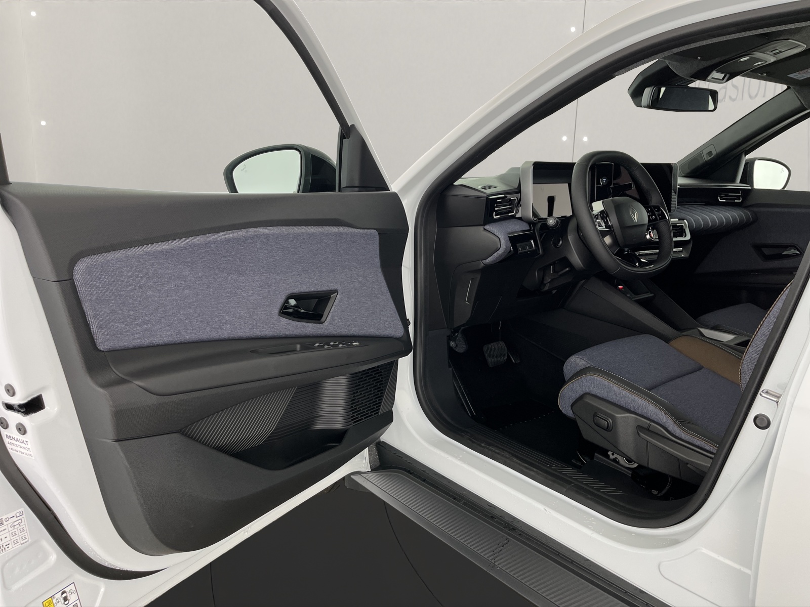 RENAULT R5 E-Tech Comfort Range techno-image-6