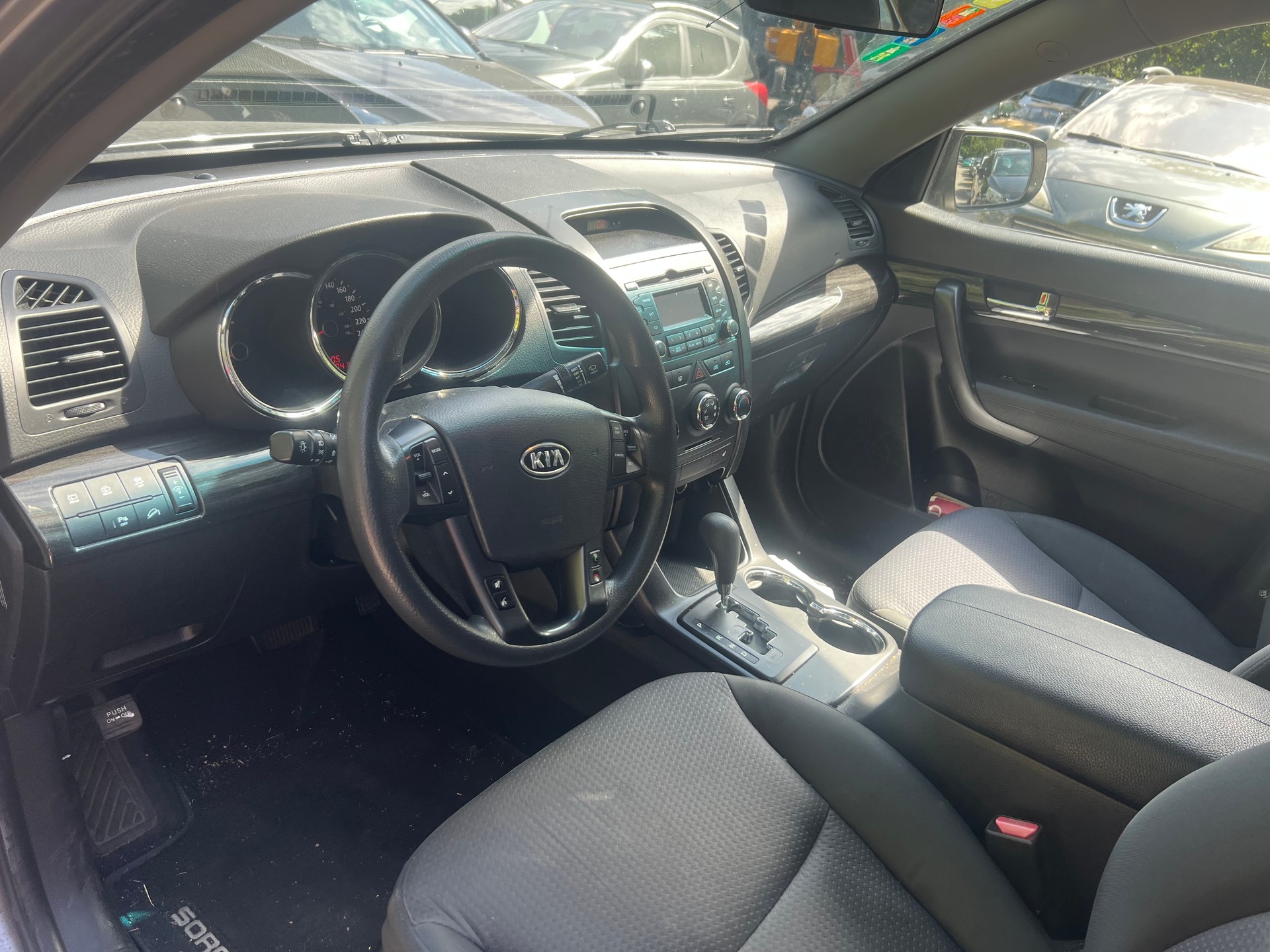 KIA Sorento 2.4 CVVT Style Automatic-image-8