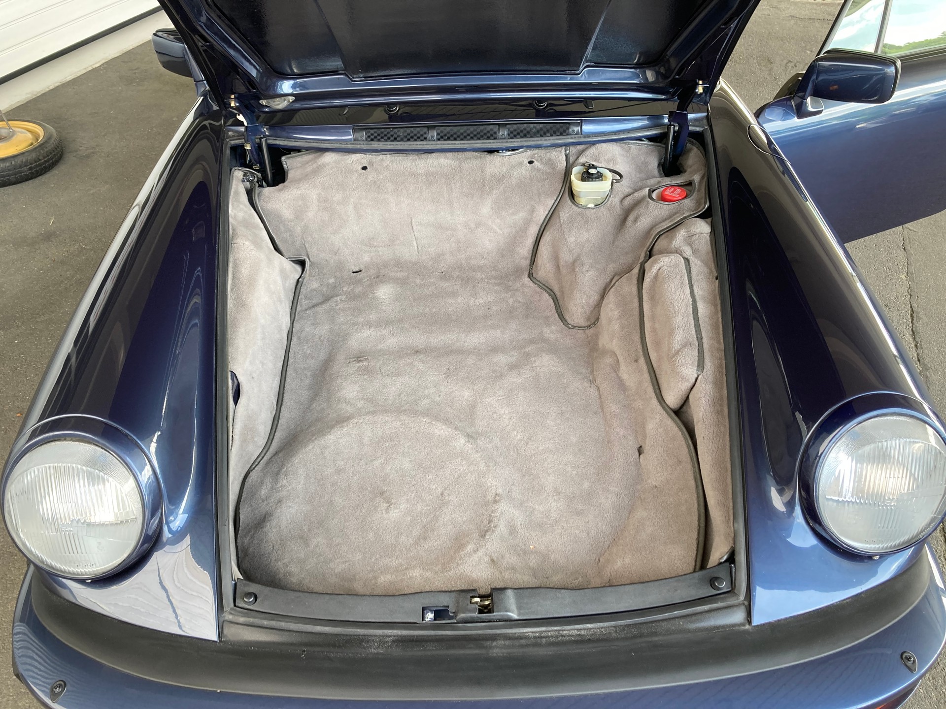 PORSCHE 911 Carrera Cabrio 3.2 G-Model-image-13