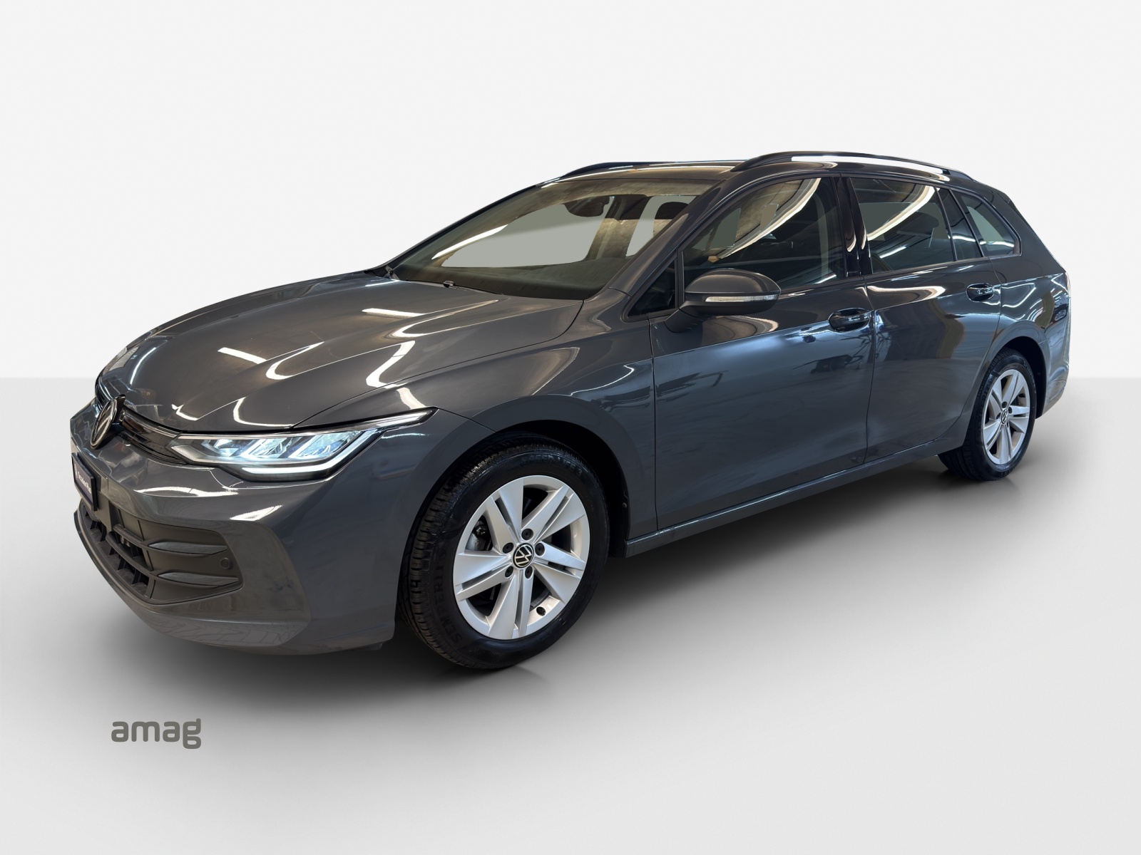 VW Golf Variant 1.5 eTSI mHEV Life DSG-image-0