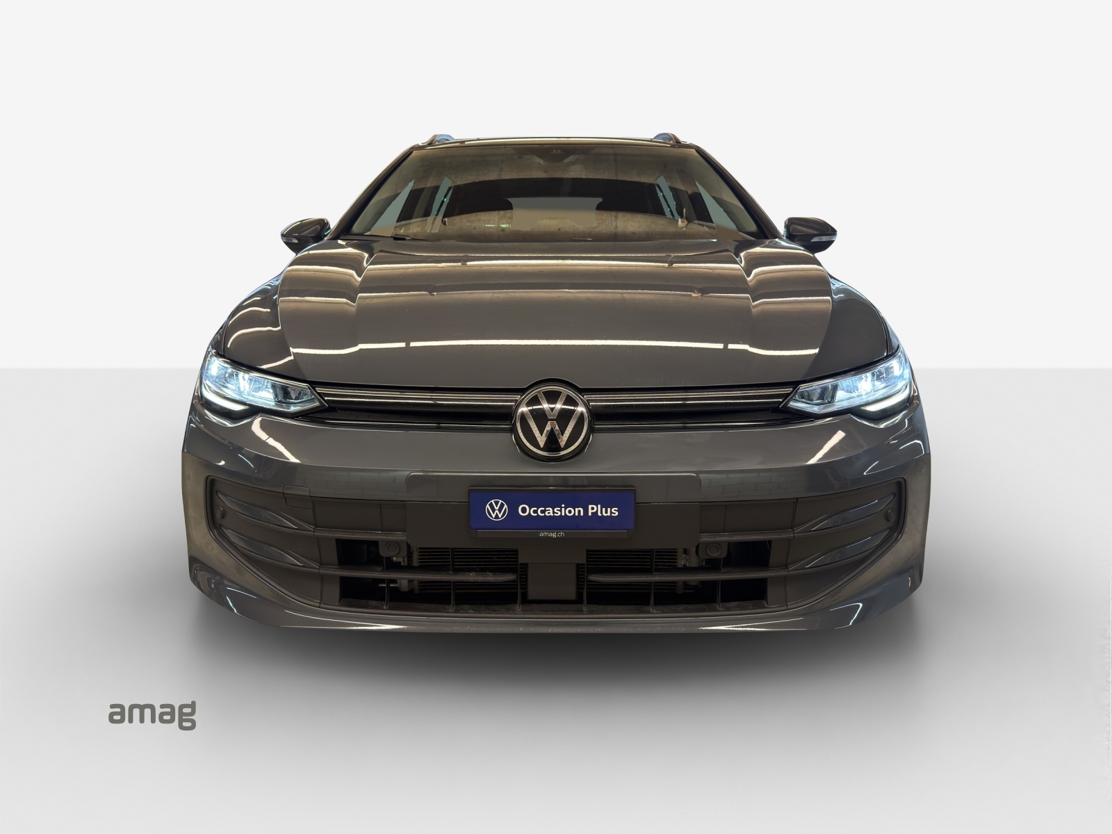 VW Golf Variant 1.5 eTSI mHEV Life DSG-image-6