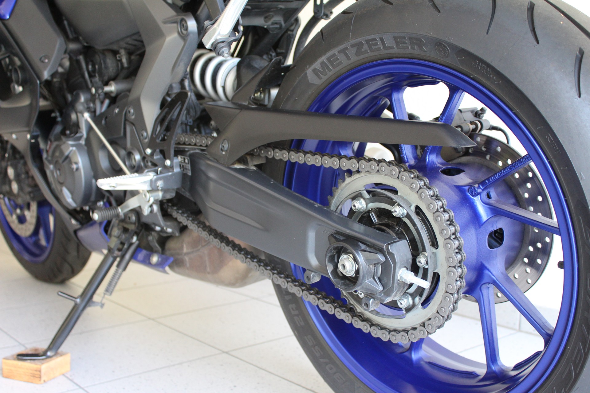 YAMAHA YZF-R7 (35kW)-image-11