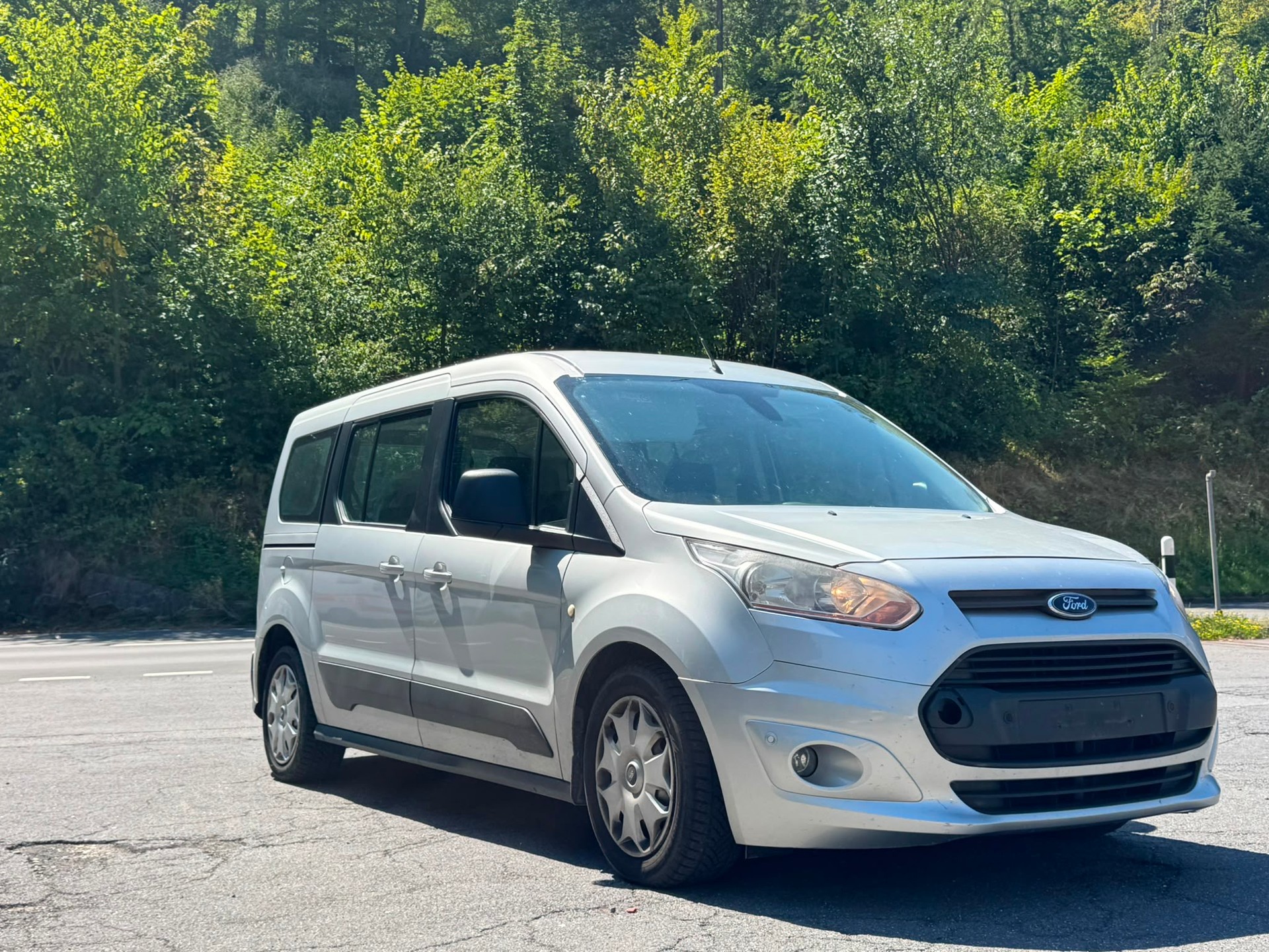 FORD Grand Tourneo Connect 1.6 SCTi Titanium Automatic-image-2
