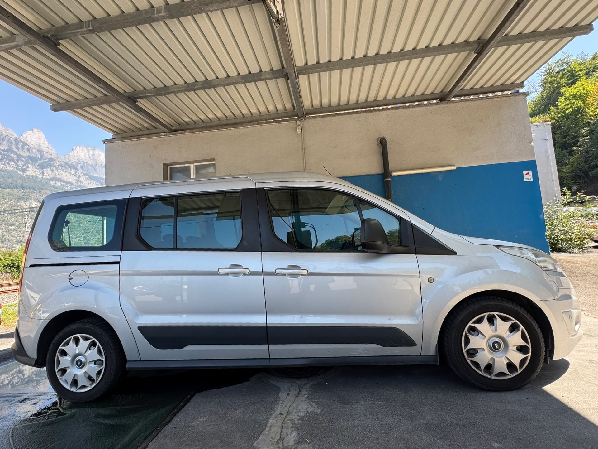 FORD Grand Tourneo Connect 1.6 SCTi Titanium Automatic-image-5