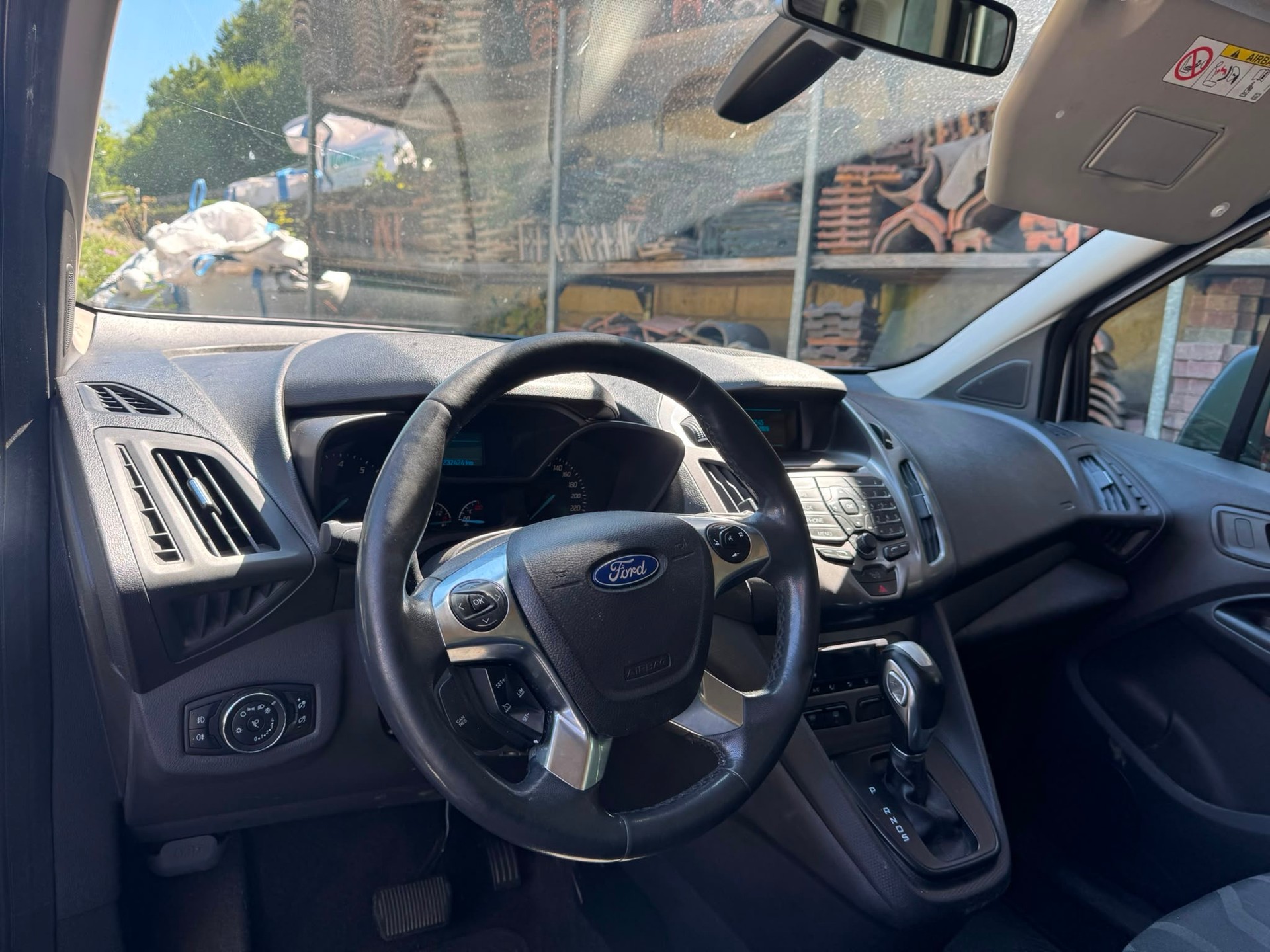 FORD Grand Tourneo Connect 1.6 SCTi Titanium Automatic-image-9