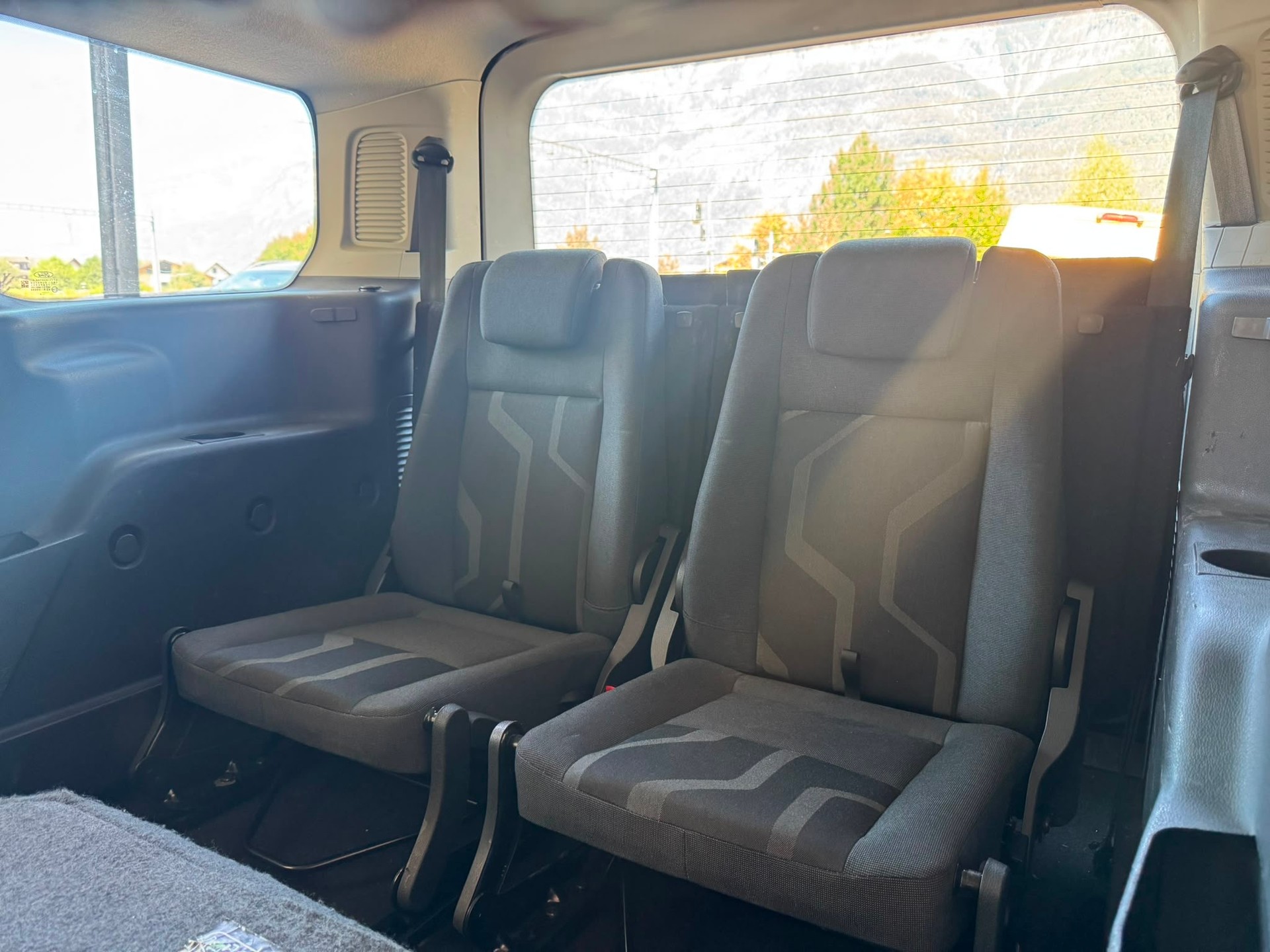 FORD Grand Tourneo Connect 1.6 SCTi Titanium Automatic-image-10