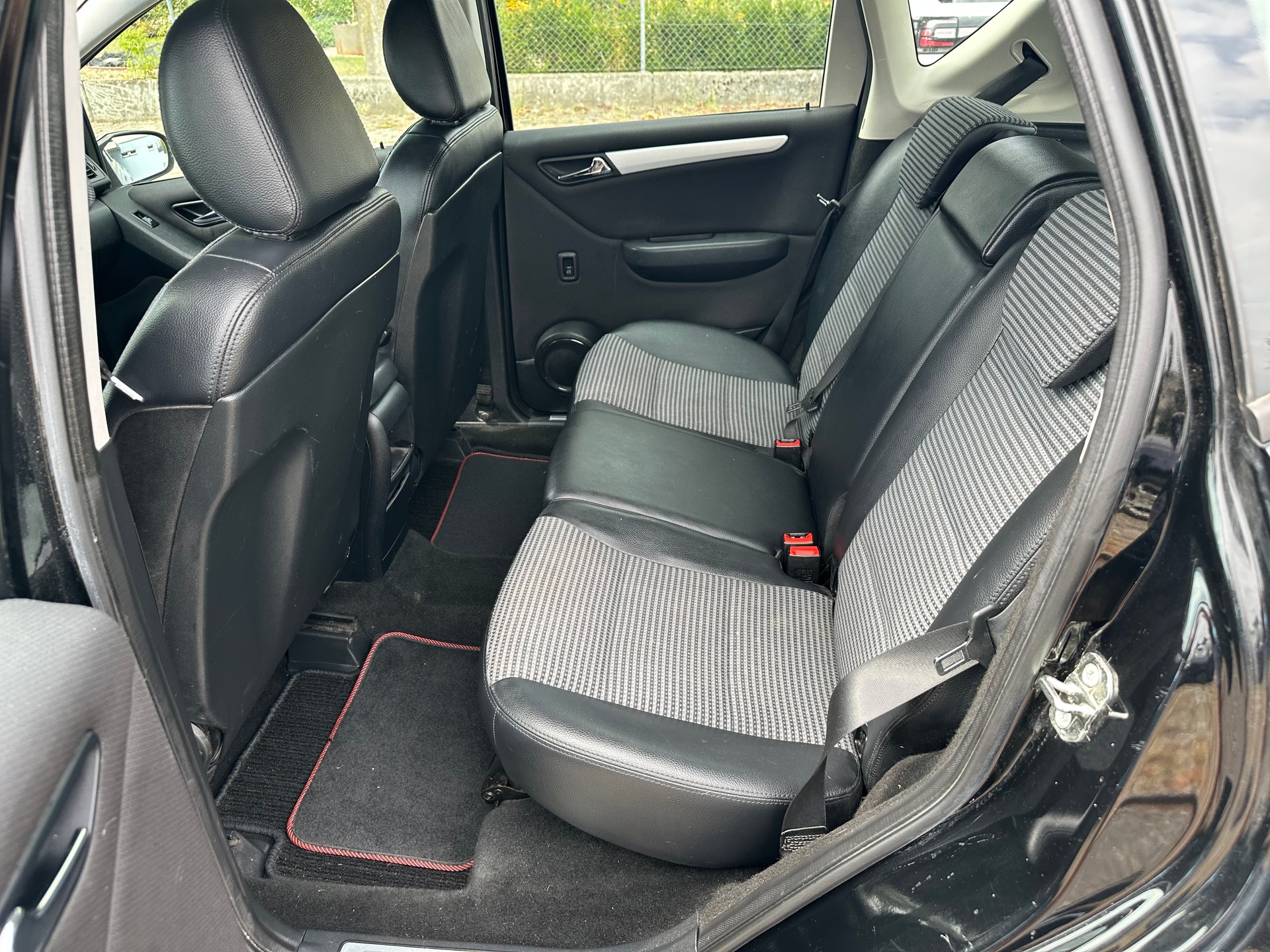 MERCEDES-BENZ A 150 Classic My first star Autotronic-image-7