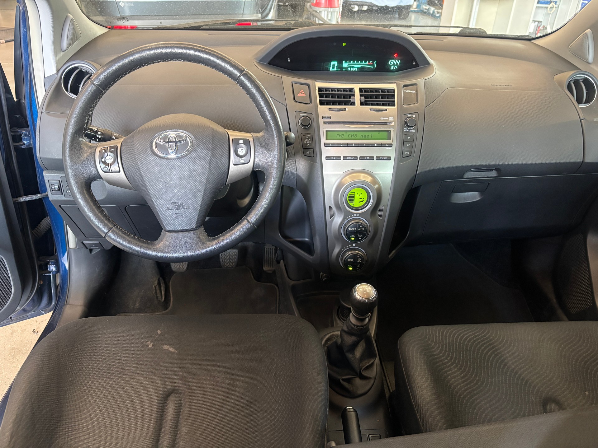 TOYOTA Yaris 1.33 Linea Luna-image-10