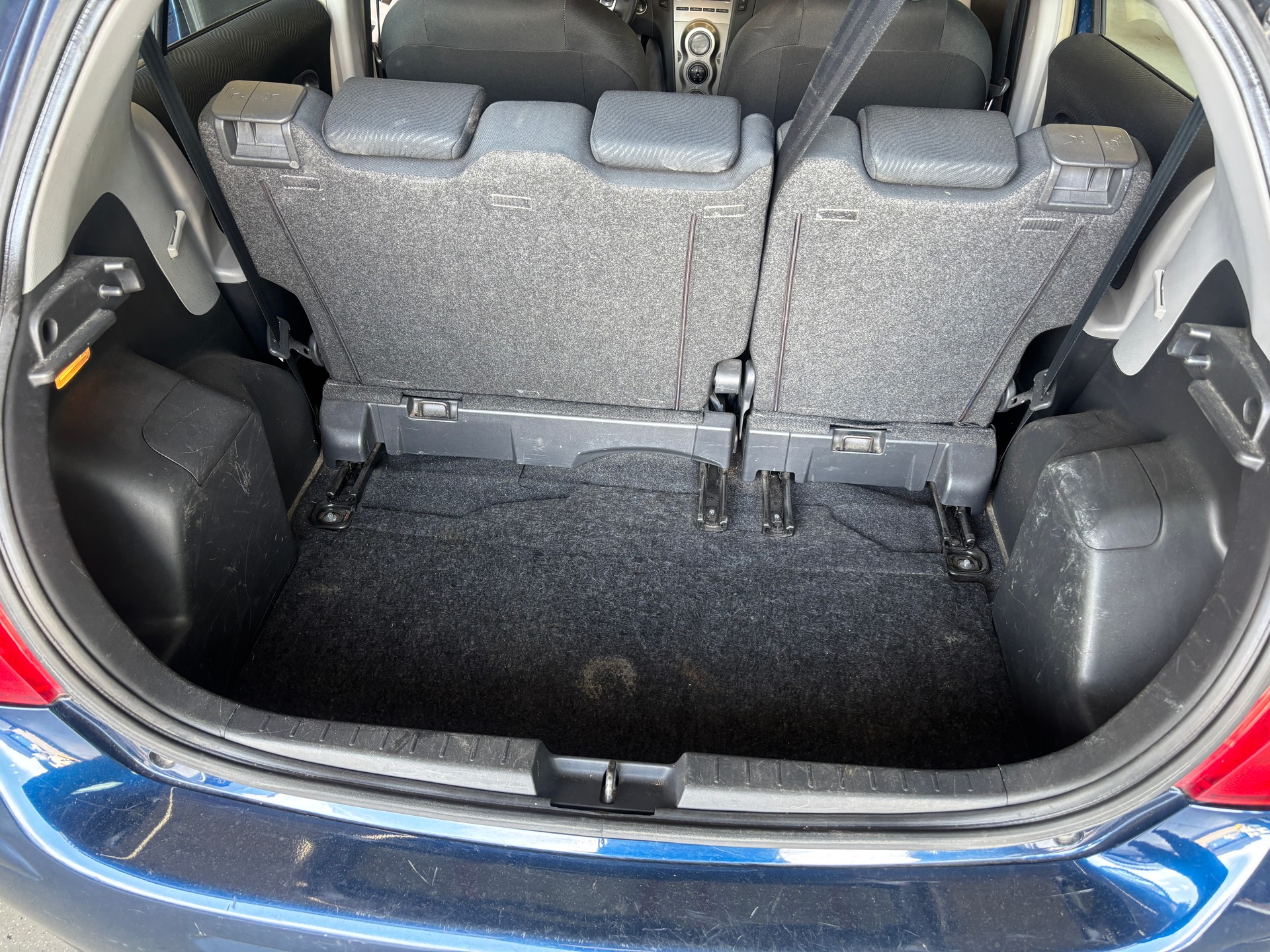 TOYOTA Yaris 1.33 Linea Luna-image-15