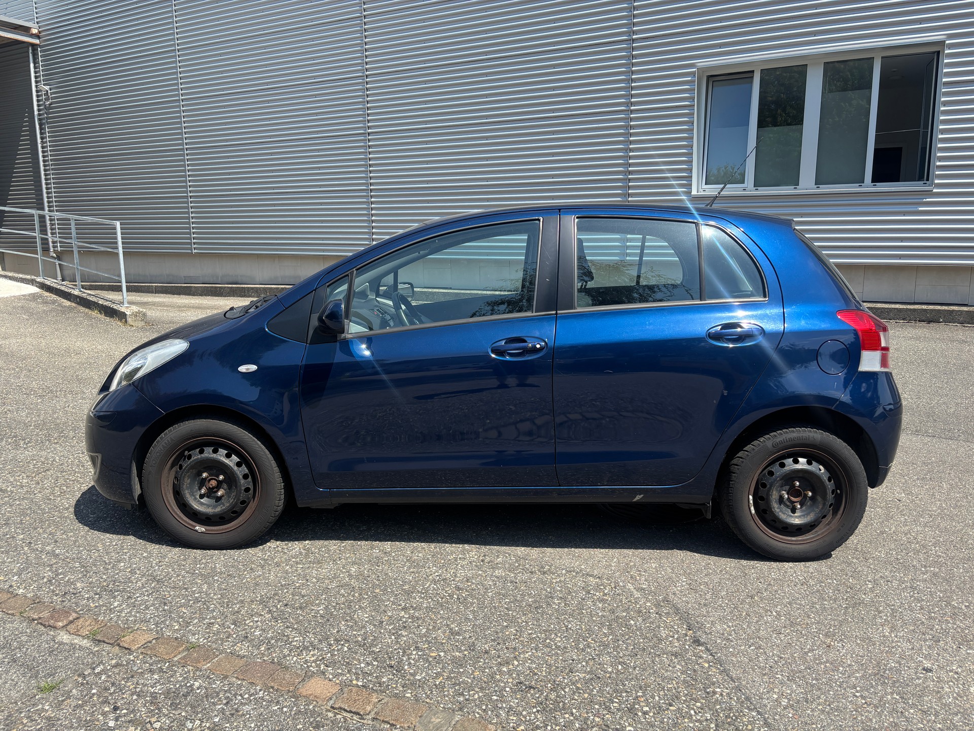 TOYOTA Yaris 1.33 Linea Luna-image-1