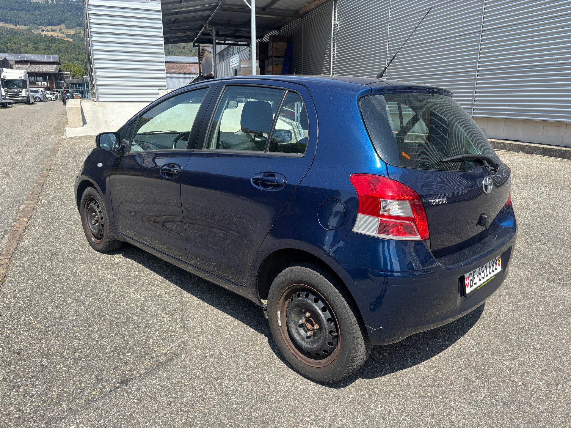 TOYOTA Yaris 1.33 Linea Luna-image-2