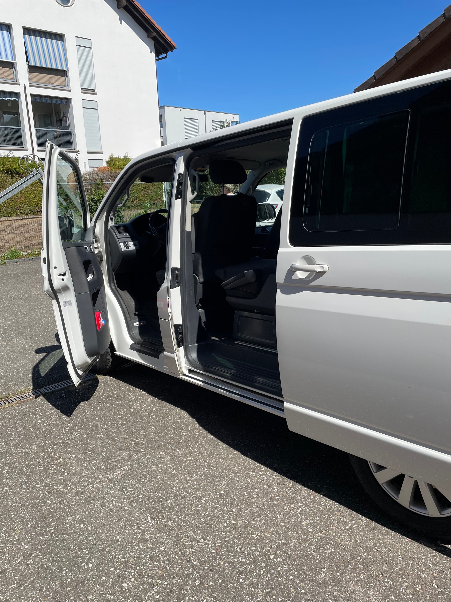 VW 2.0 TDI 140 CL Team DSG-image-13