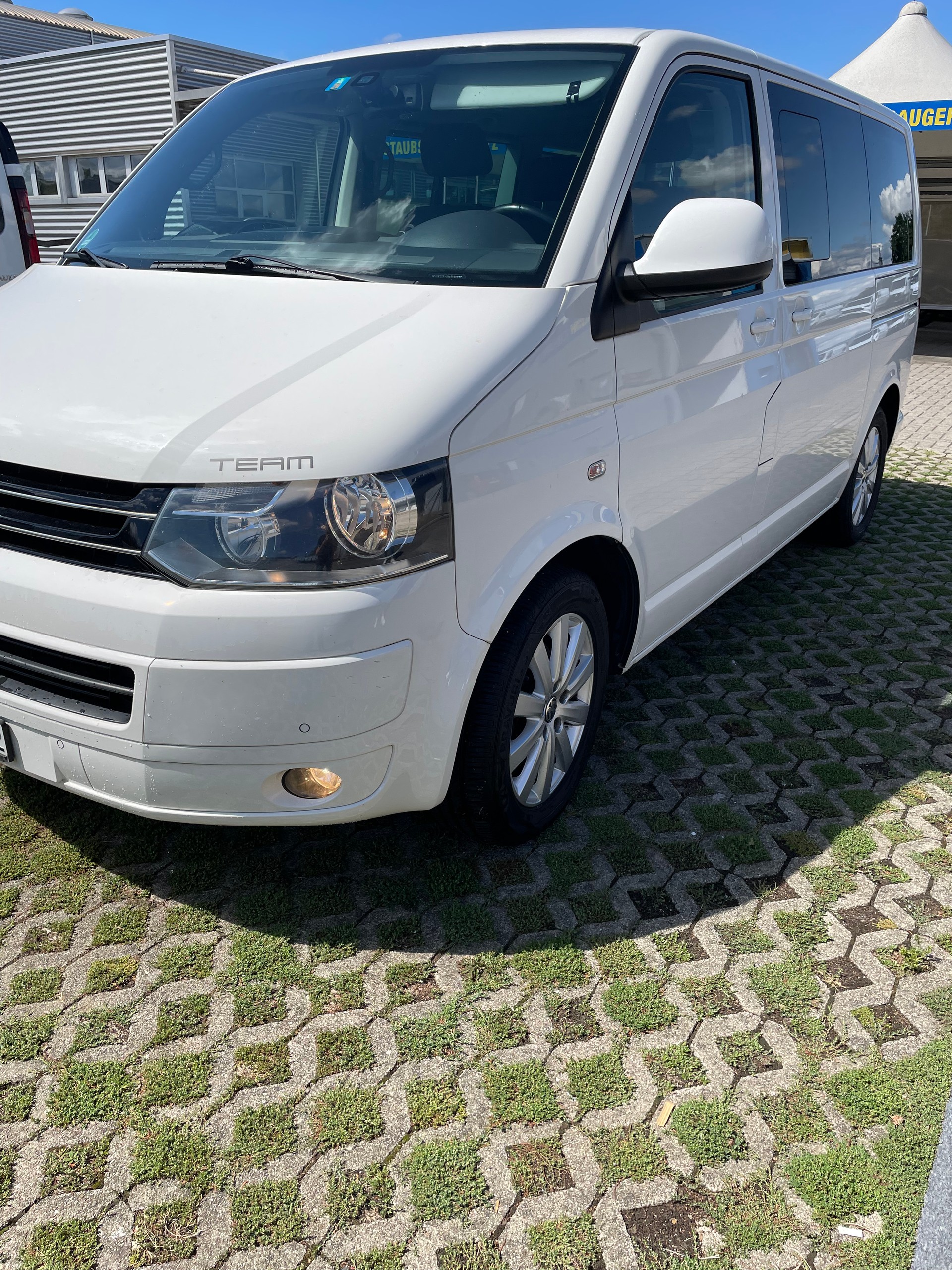 VW 2.0 TDI 140 CL Team DSG-image-2