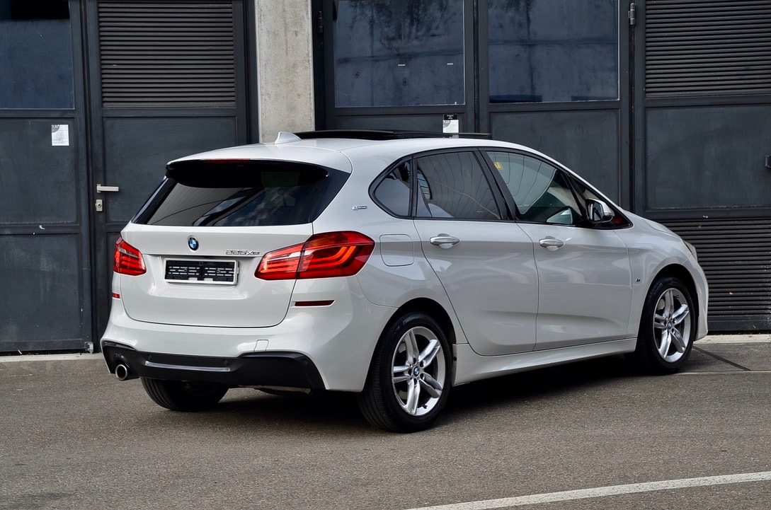 BMW 225xe iPerformance Active Tourer Steptronic M Sport-showroom-element-3
