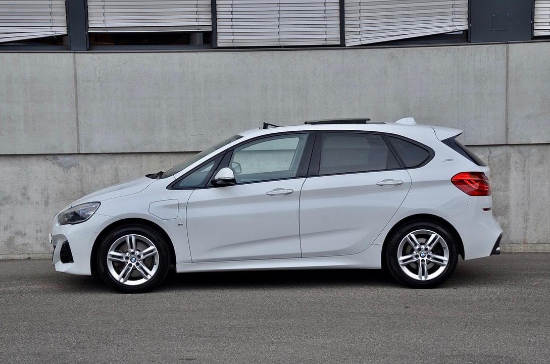 BMW 225xe iPerformance Active Tourer Steptronic M Sport-image-24