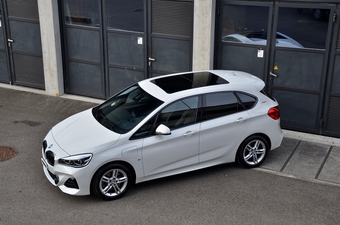 BMW 225xe iPerformance Active Tourer Steptronic M Sport-image-5