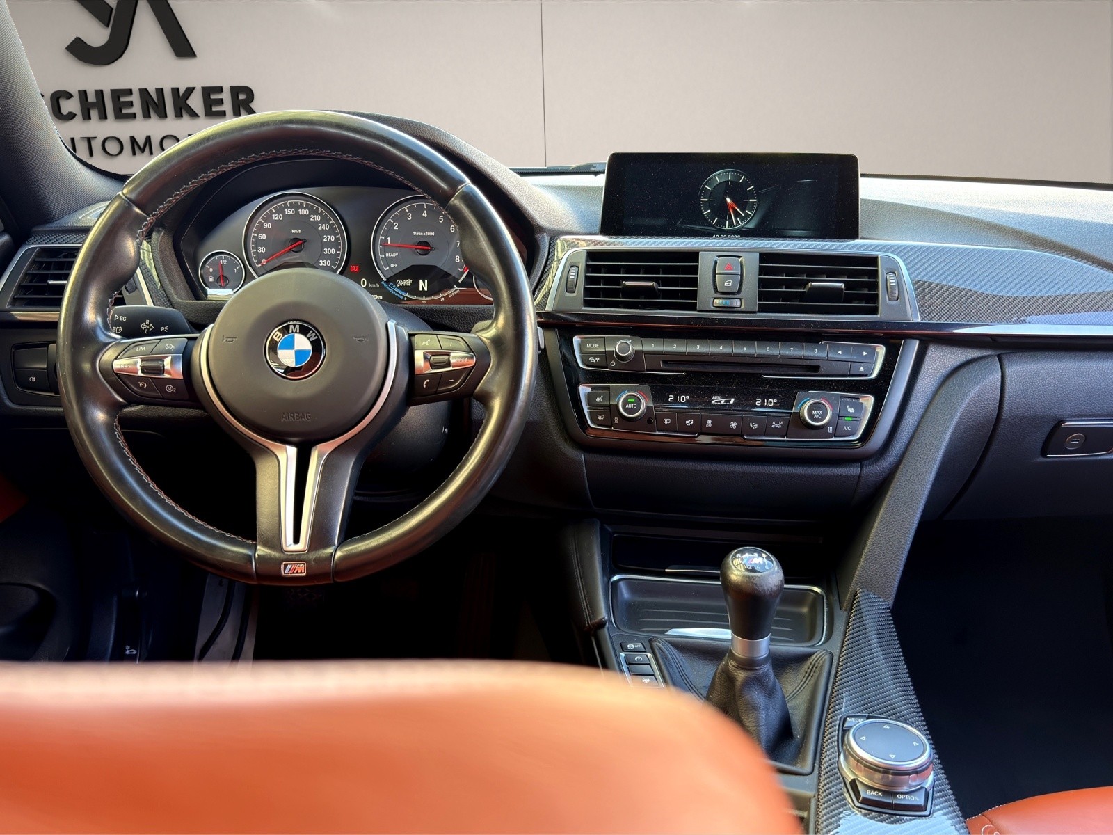 BMW M4 Coupé-image-13