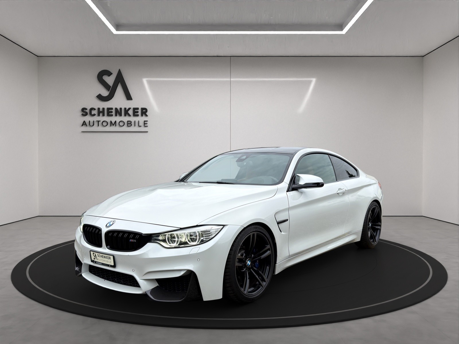 BMW M4 Coupé-image-0