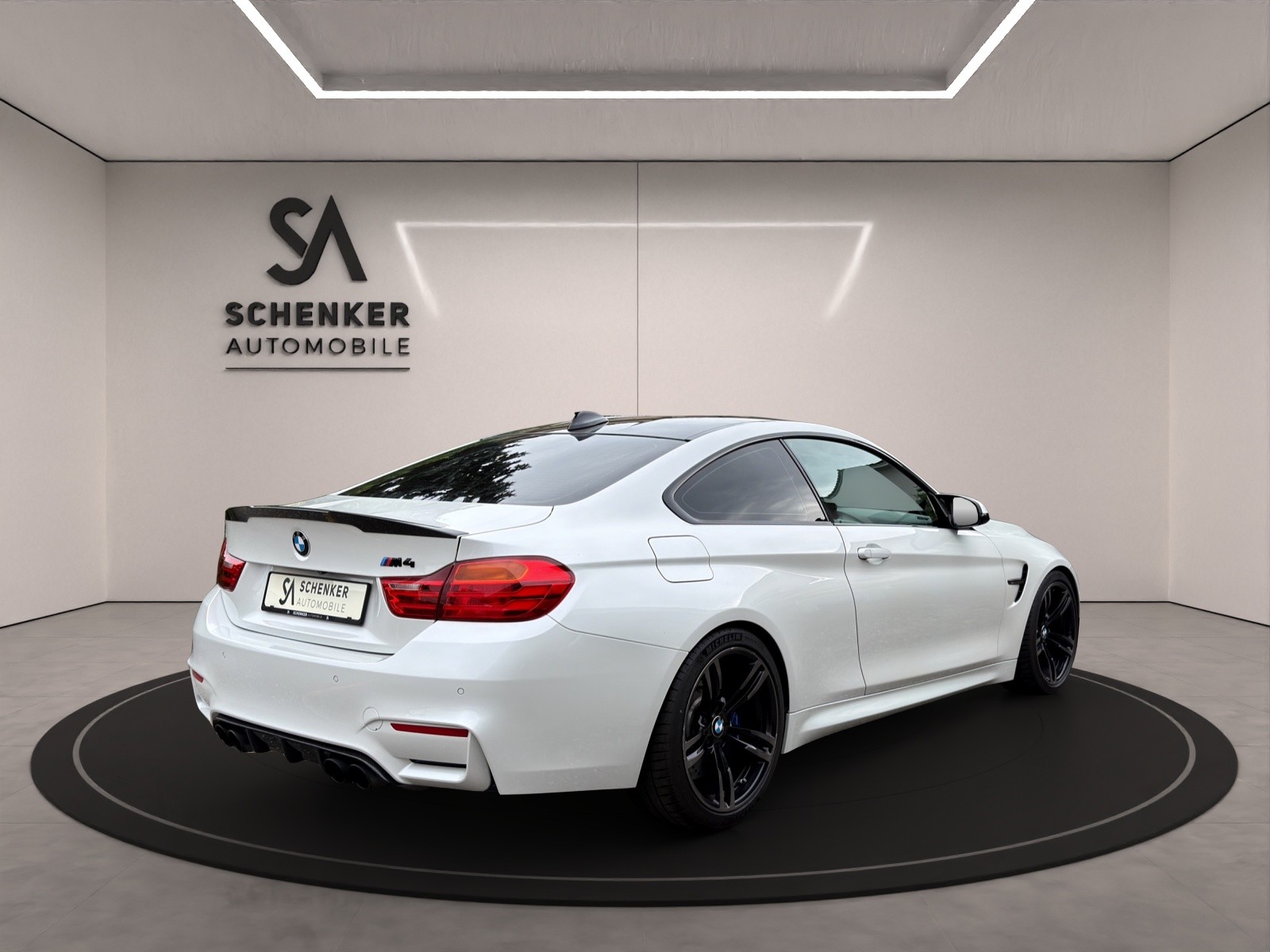 BMW M4 Coupé-image-4