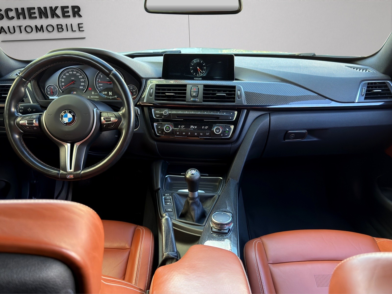 BMW M4 Coupé-image-14