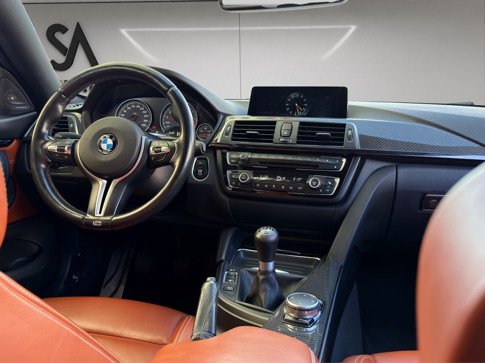 BMW M4 Coupé-image-15