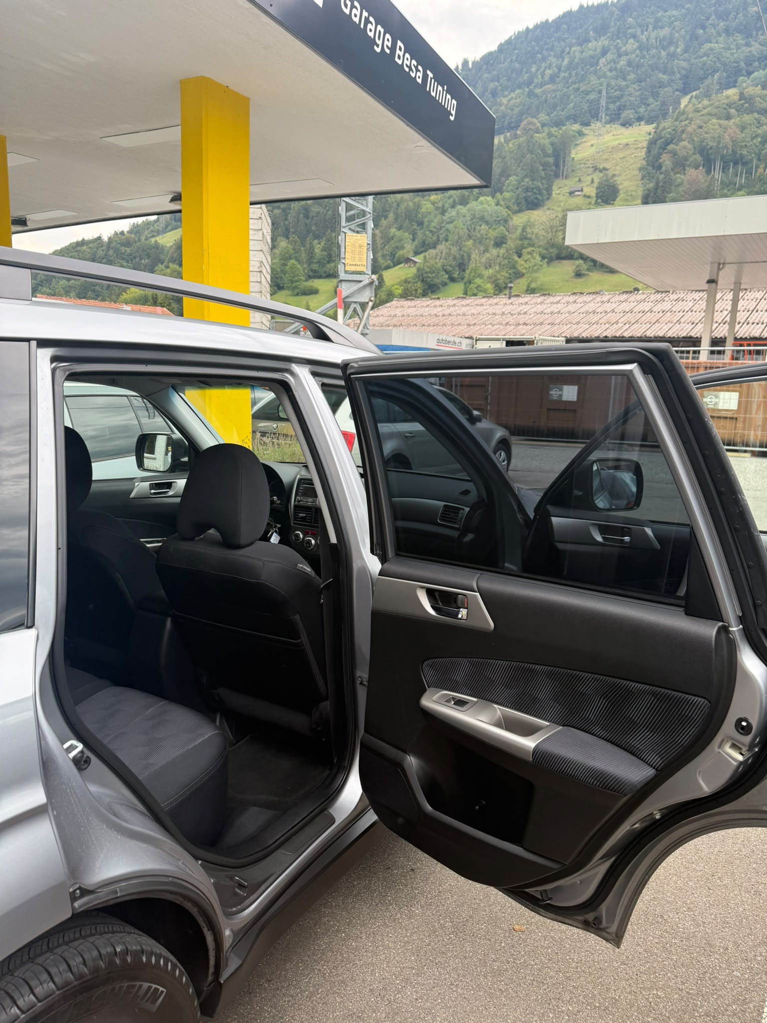 SUBARU Forester 2.0XS Comfort Celebration Automatic-image-11