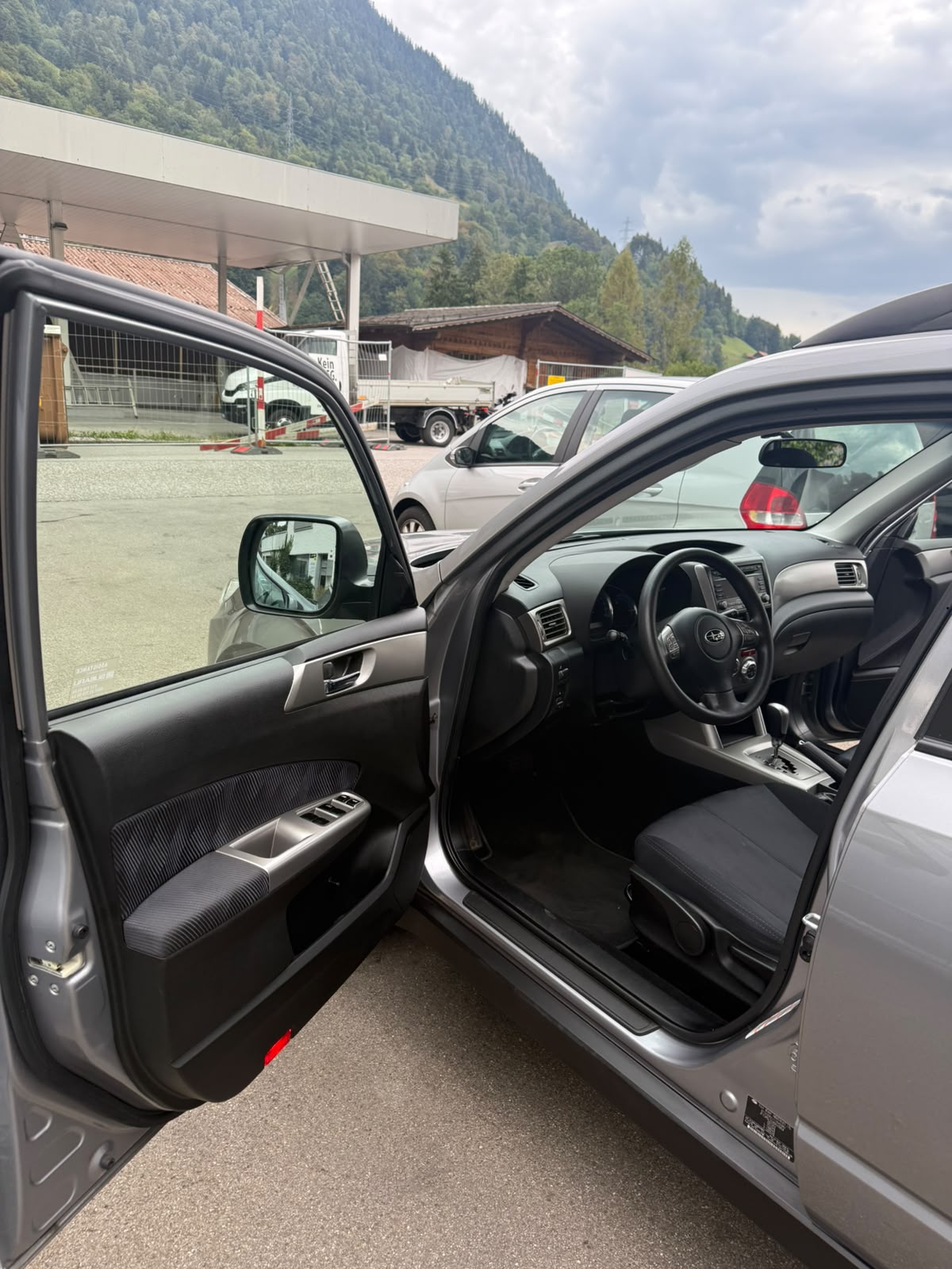 SUBARU Forester 2.0XS Comfort Celebration Automatic-image-10
