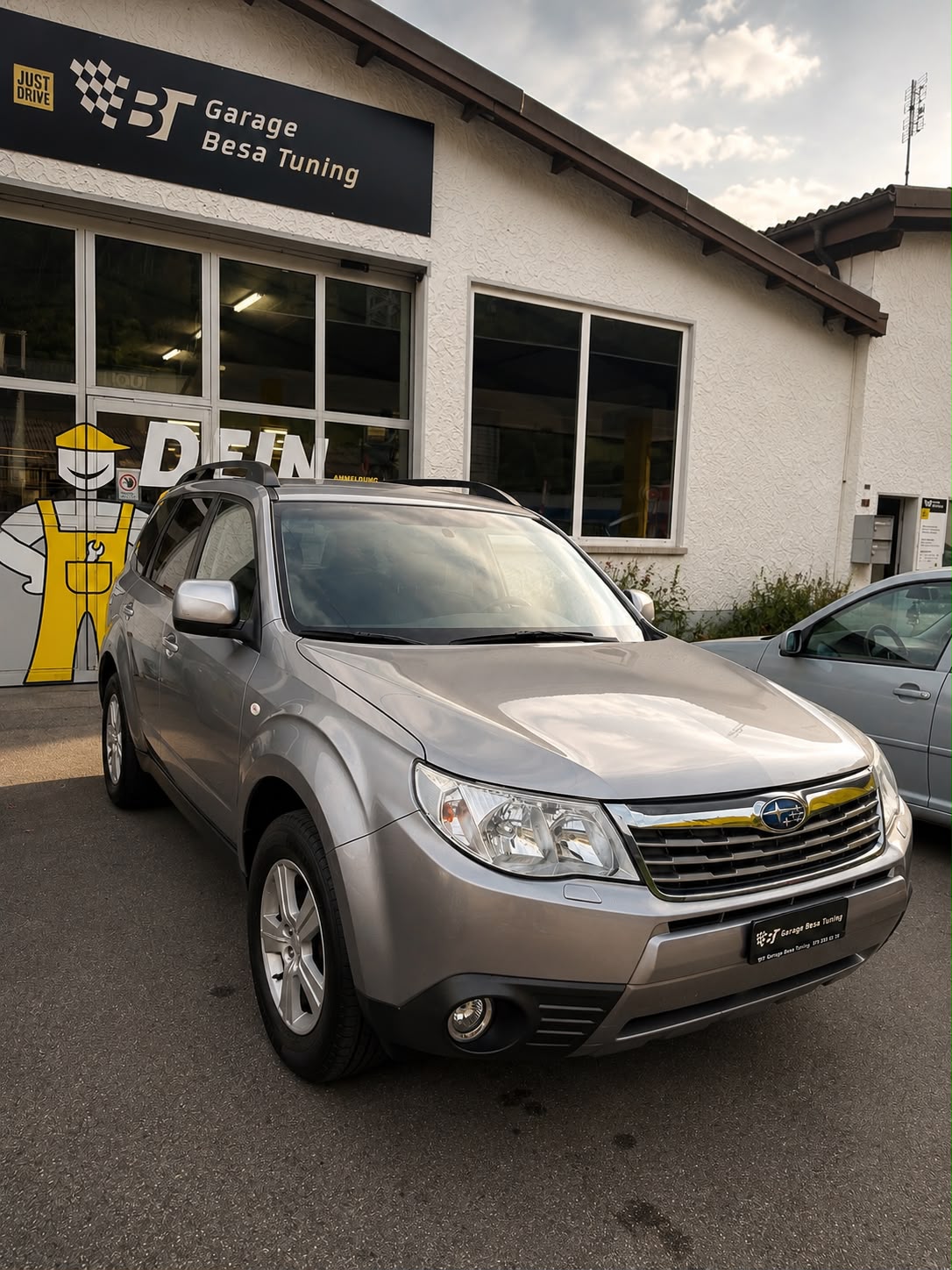 SUBARU Forester 2.0XS Comfort Celebration Automatic-image-3