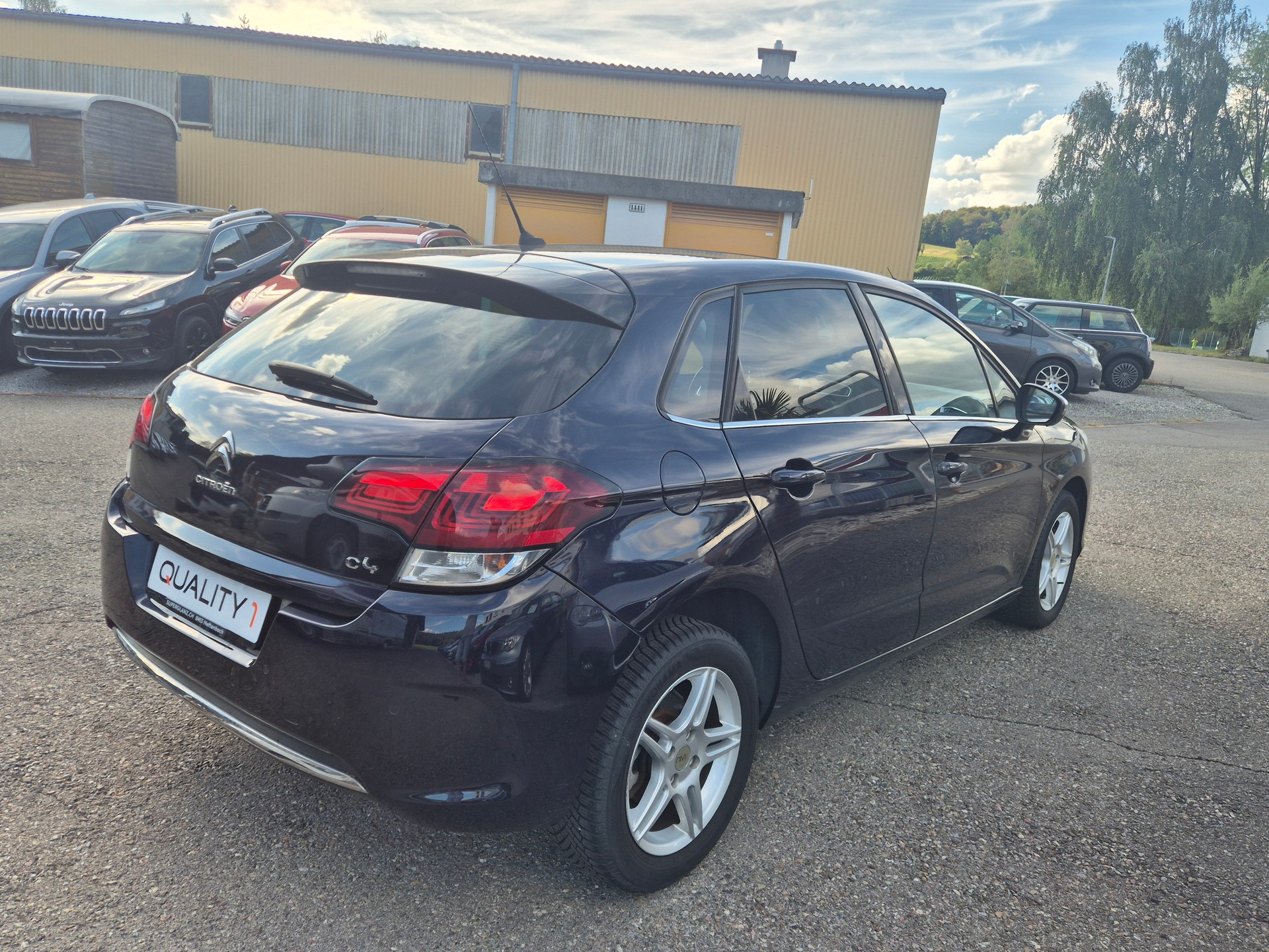 CITROEN C4 1.2 Pure Tech Feel Automatic-image-16