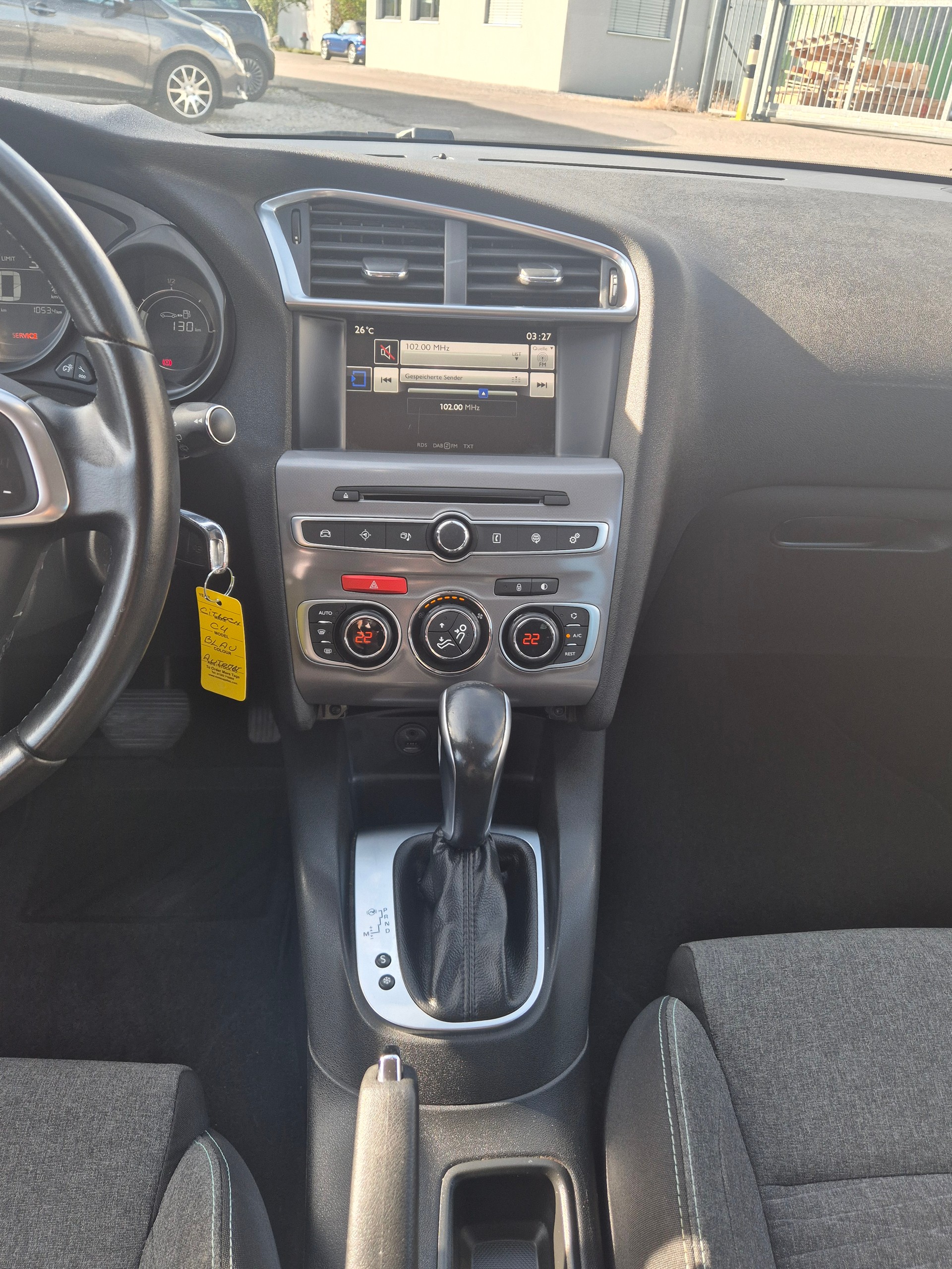 CITROEN C4 1.2 Pure Tech Feel Automatic-image-11