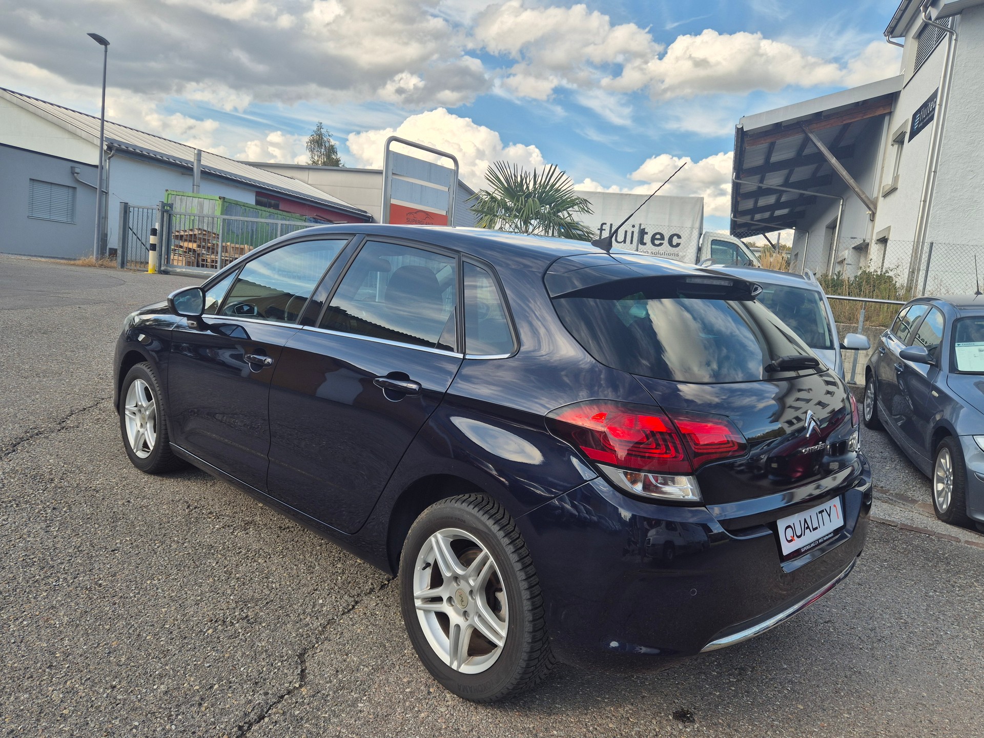 CITROEN C4 1.2 Pure Tech Feel Automatic-image-17
