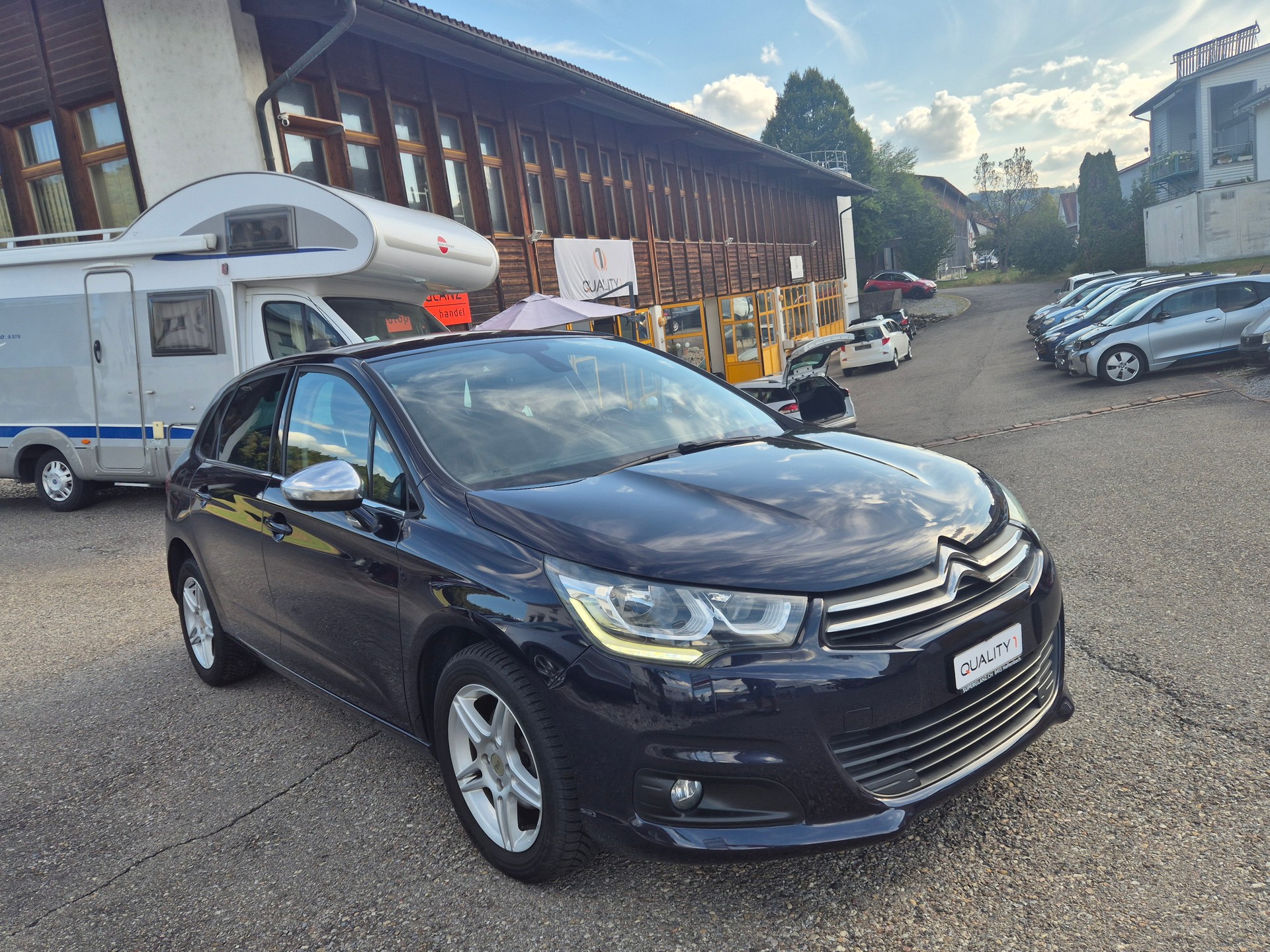 CITROEN C4 1.2 Pure Tech Feel Automatic-image-1